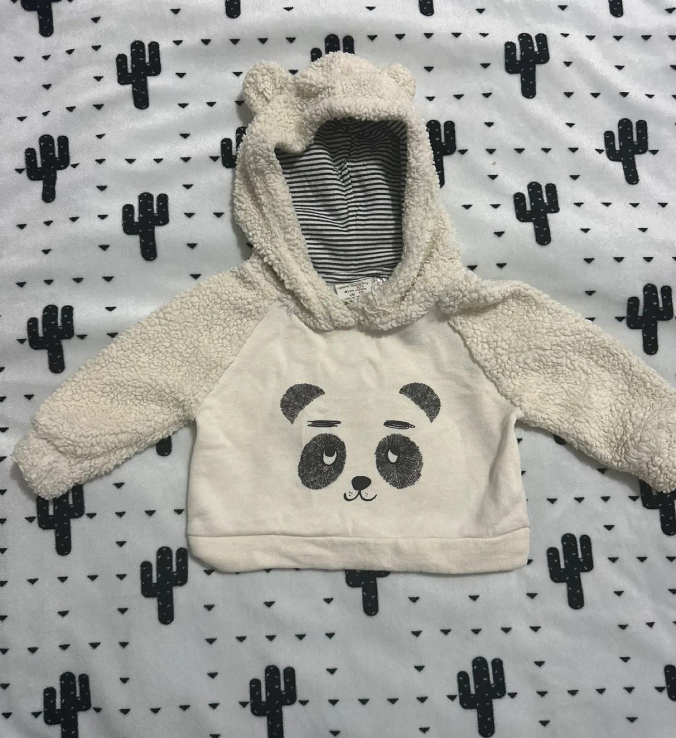 Baby Clothes Bundle - 0-3 Months image indicator(9)