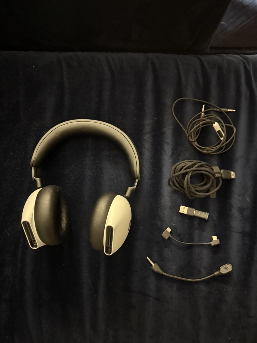 Alienware Tri-Mode Wireless Gaming Headset AW920H - Lunar Light - photo 3