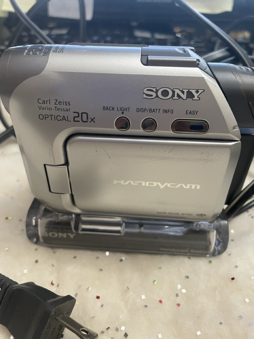 Sony Handycam DCR-HC32/HC42 Digital Video Camera Recorder - photo 2