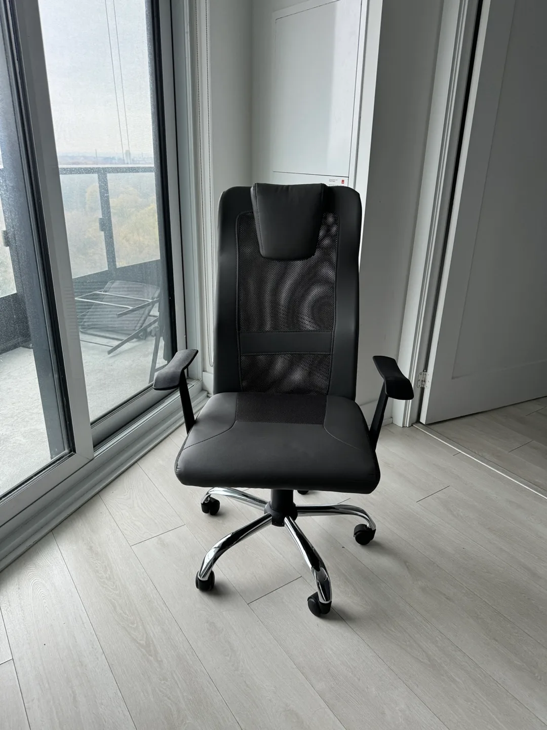 office chair thumbnail