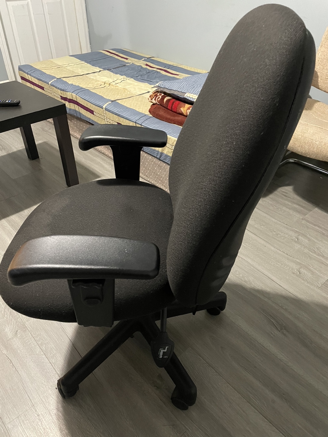 Black Office Chair - photo 5