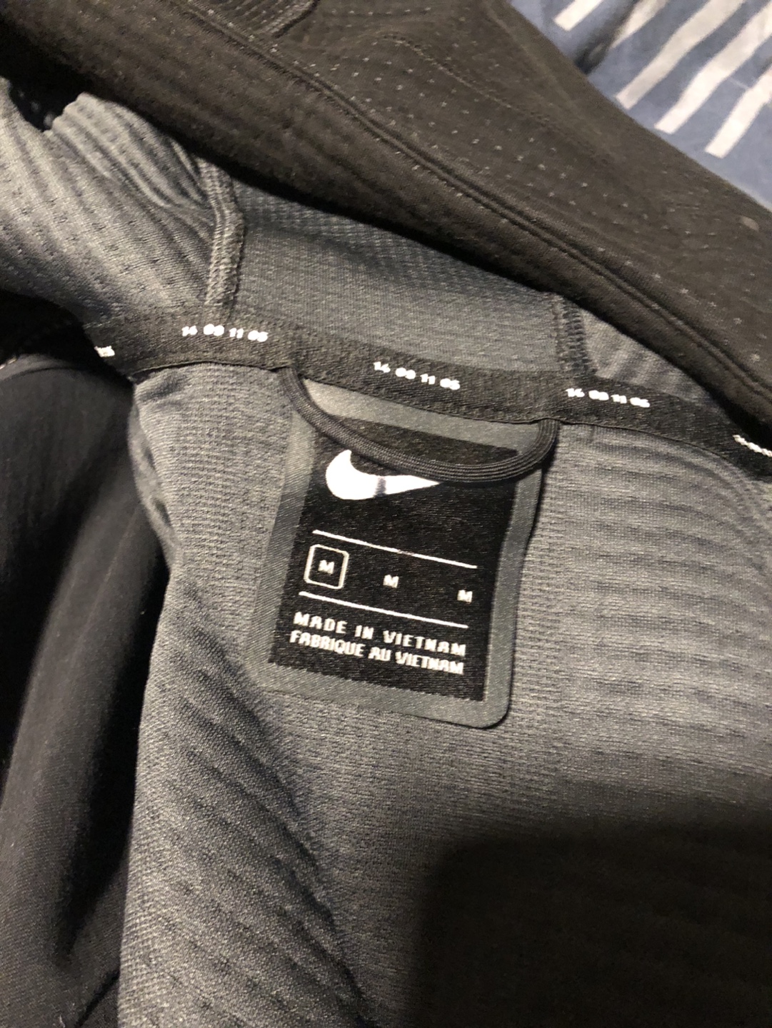 Nike Black Hoodie - photo 2