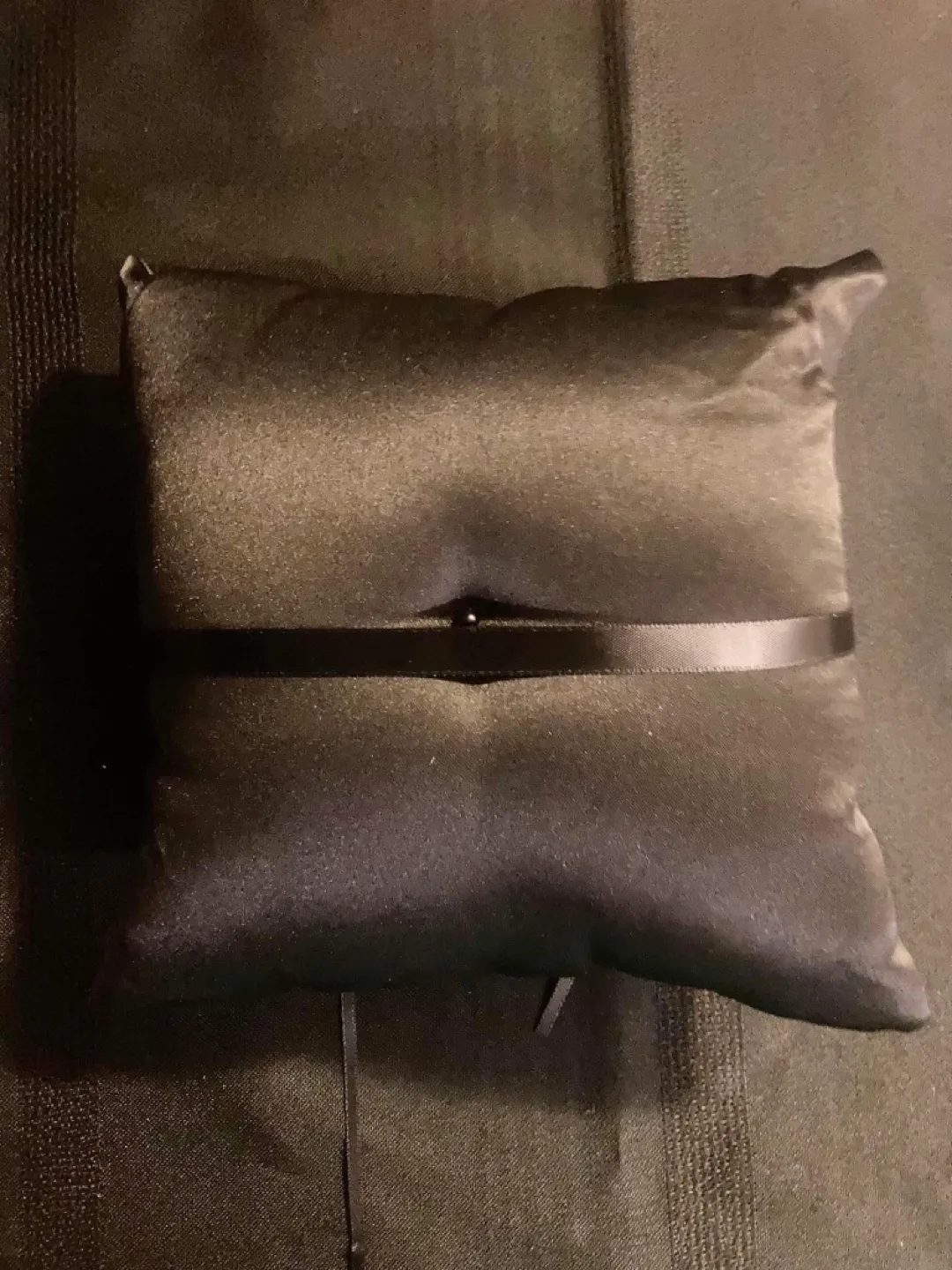 Black Wedding Ring Pillow image indicator(4)