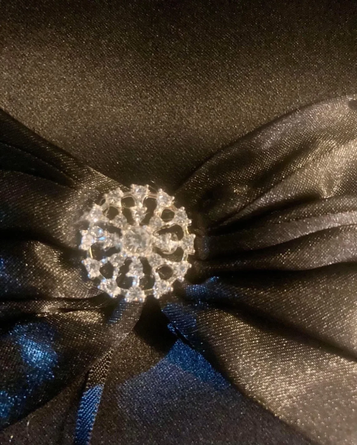Black Wedding Ring Pillow image indicator(3)