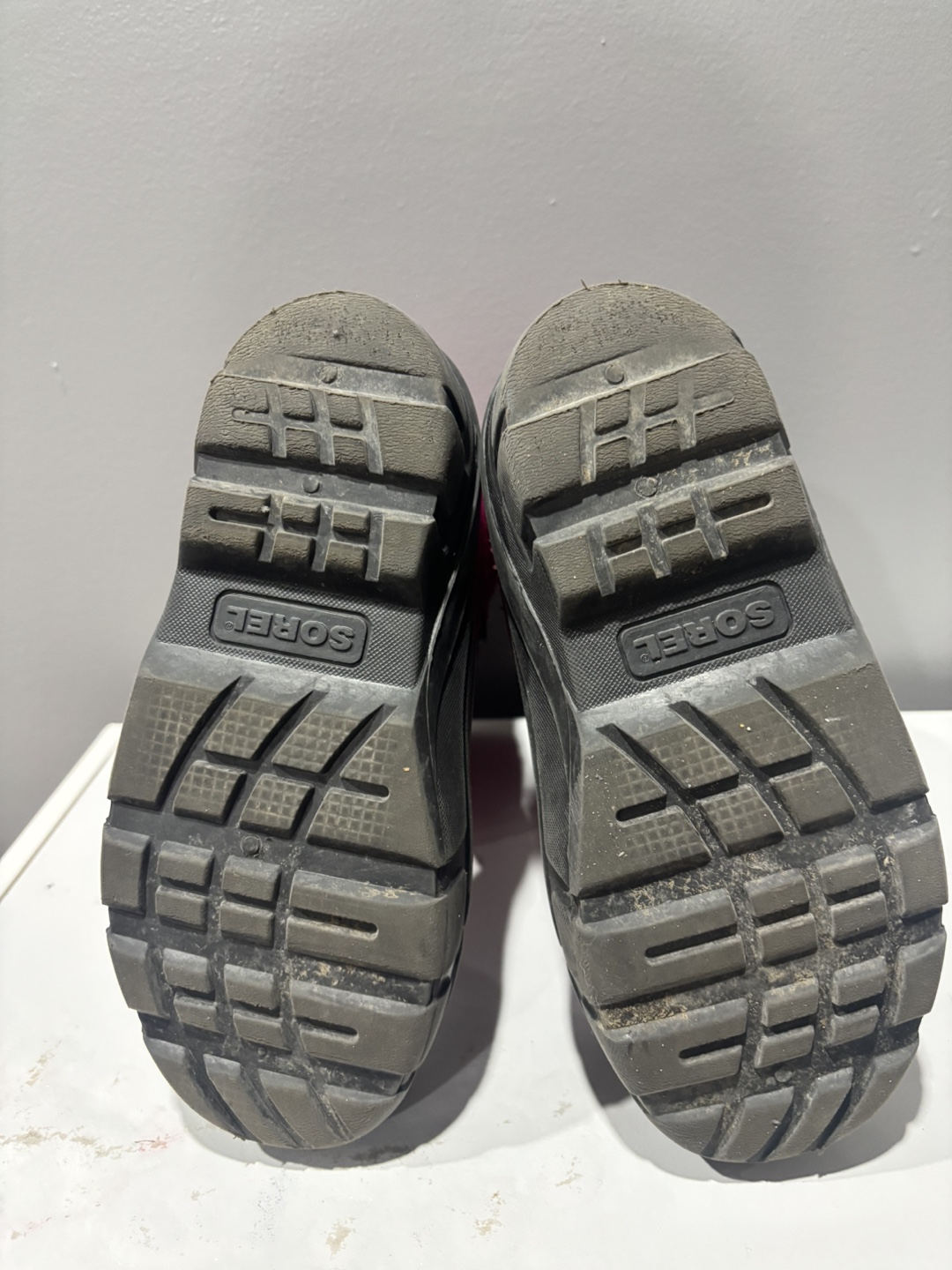 Sorel Kids Winter Boots Size 1 - photo 4