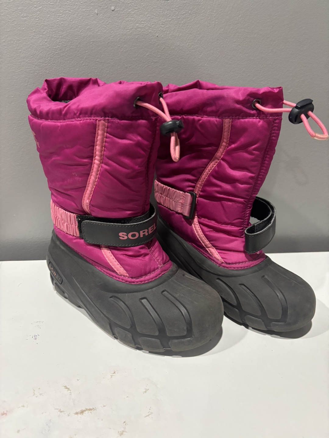 Sorel Kids Winter Boots Size 1 - photo 2