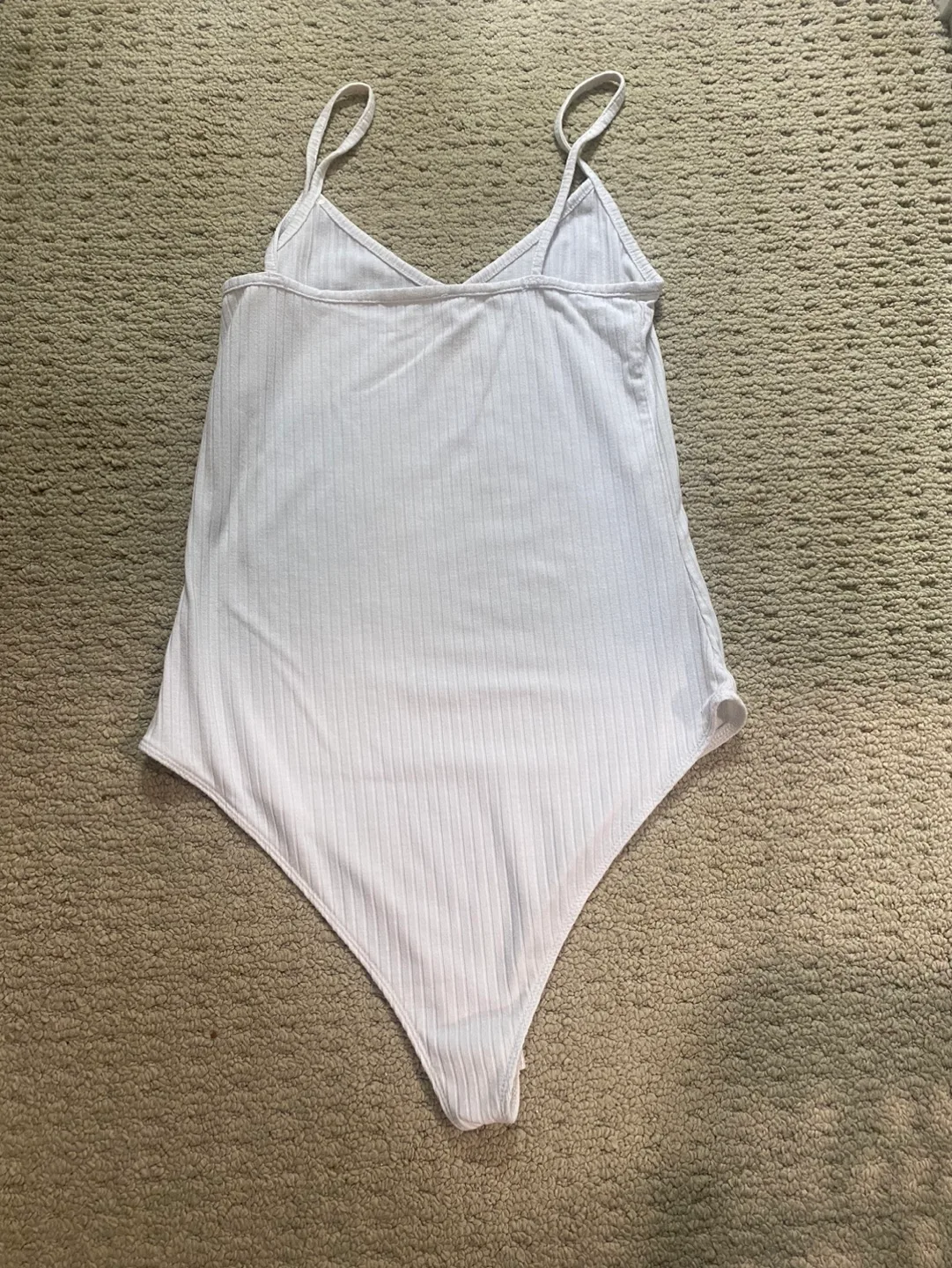 White Ribbed Bodysuit image indicator(4)