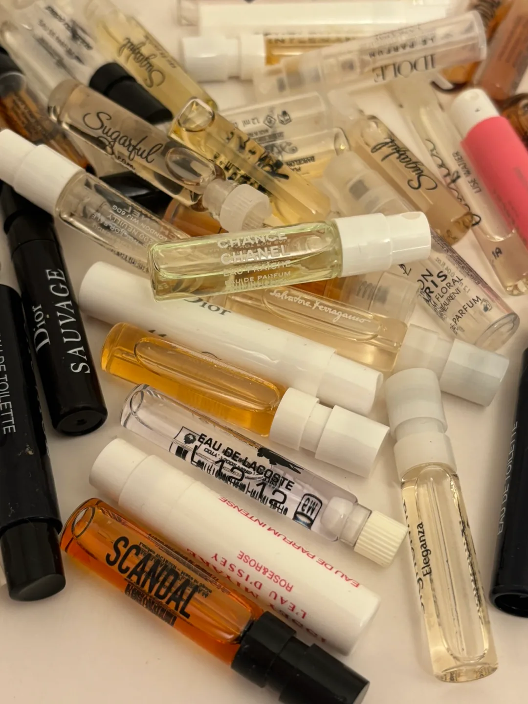 Perfume Samples - Large Lot image indicator(3)