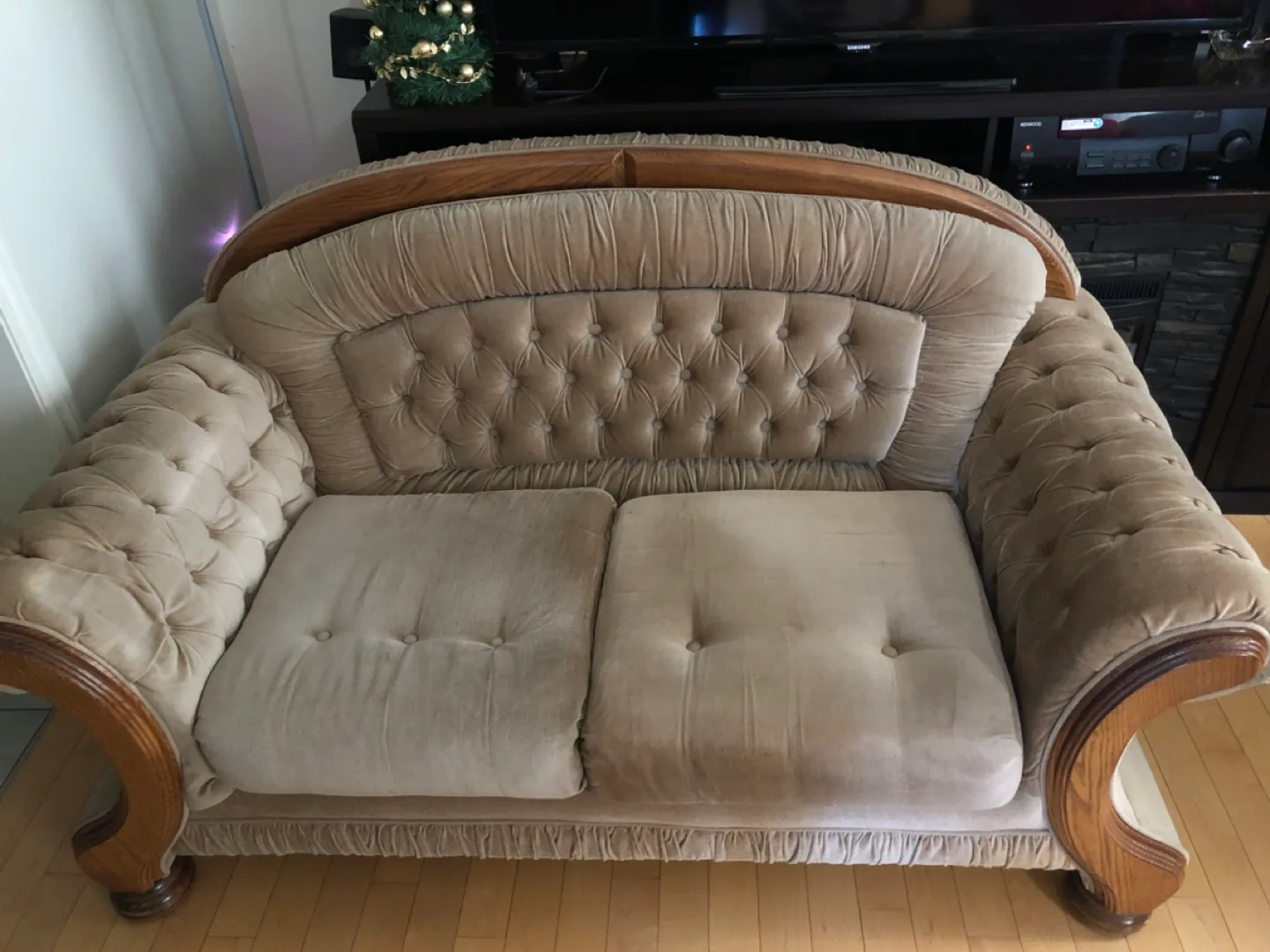 Love Seat thumbnail