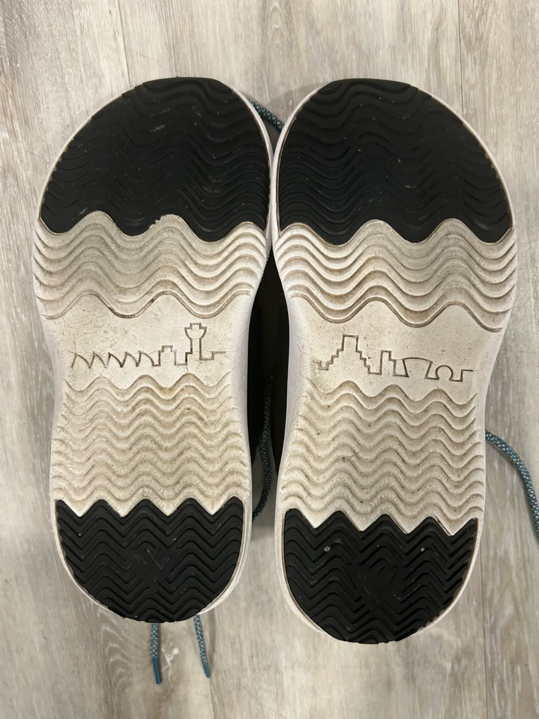 Vessi - Black Everyday - W8 image indicator(2)