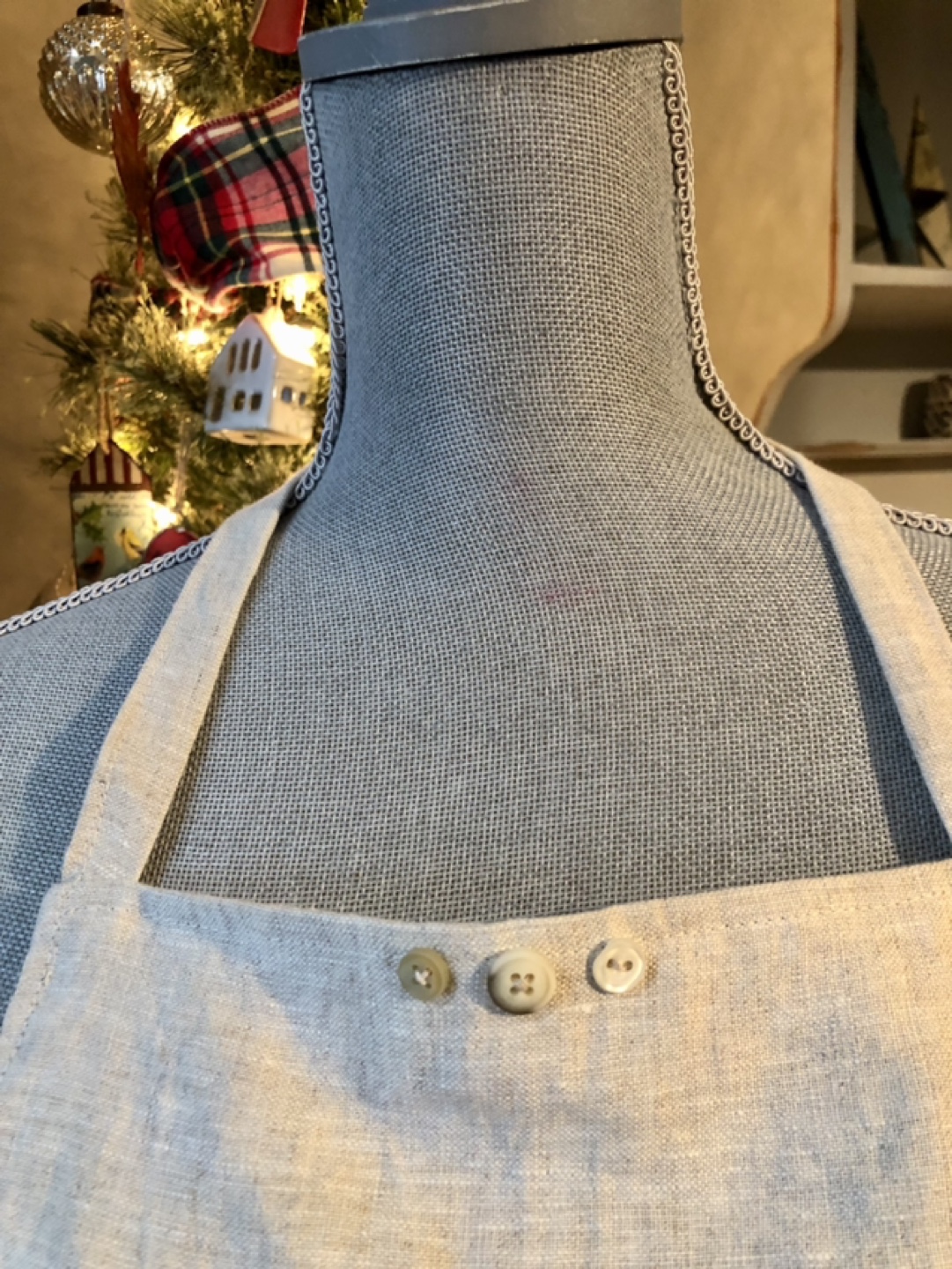 One-Of-A-Kind Linen Apron with Pocket - photo 5