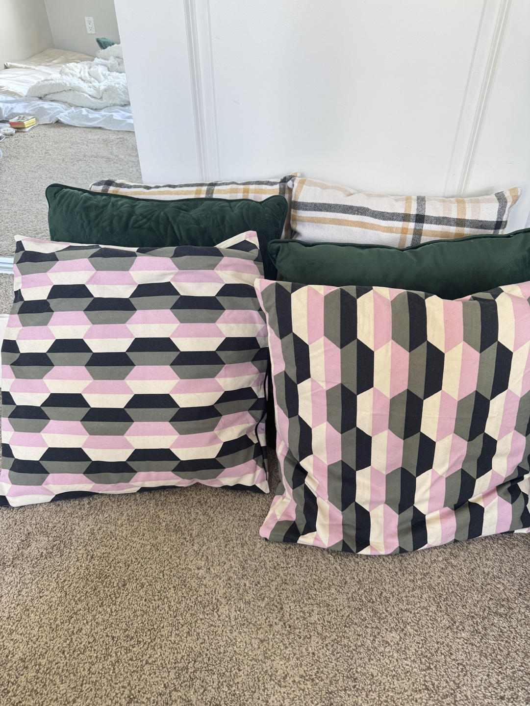 FREE DECORATIVE ITEMS - PICK UP ASAP - photo 3