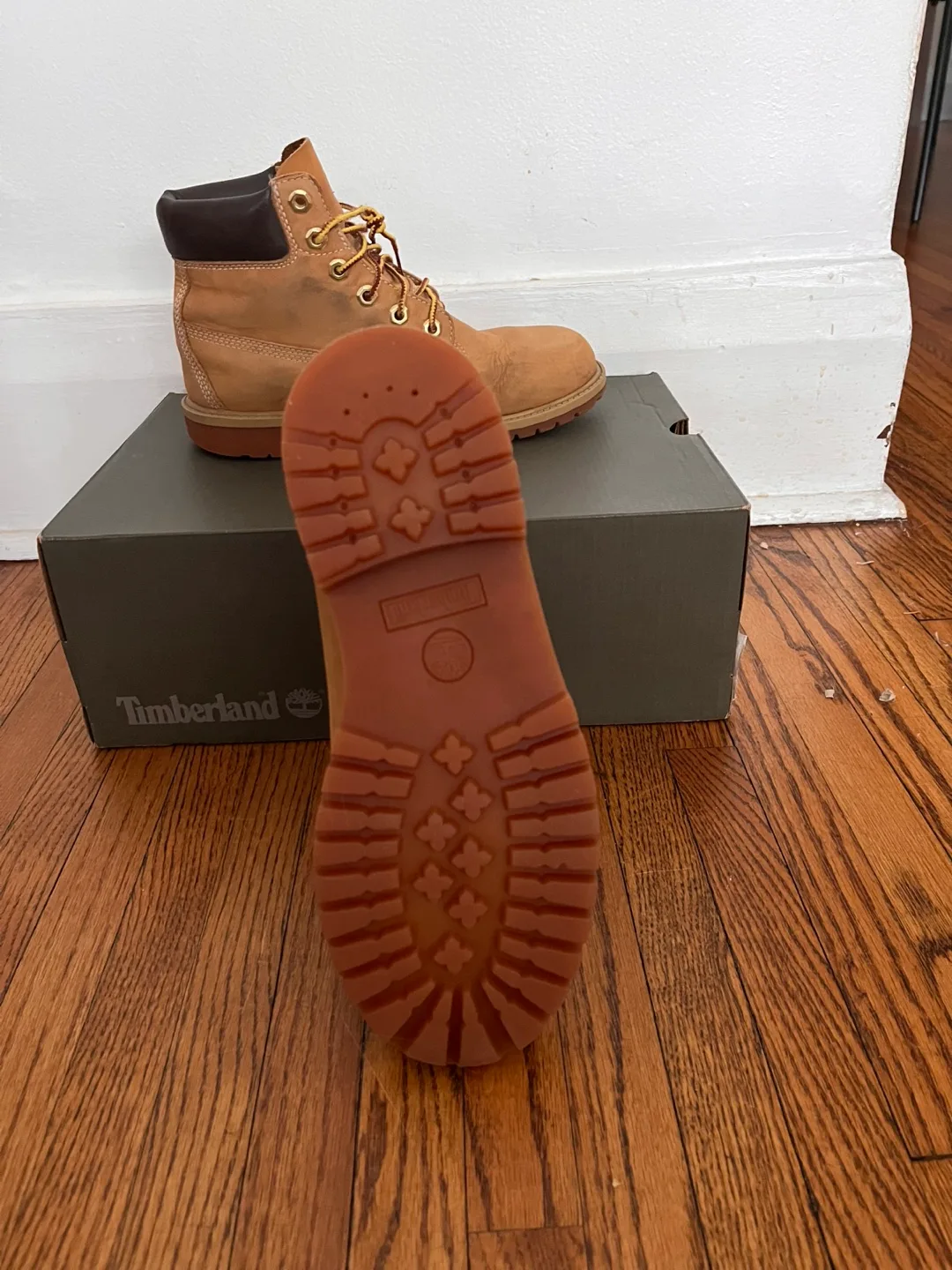 Size 6 Timberland Men’s premium 6” boots - Wheat Nubuck image indicator(3)