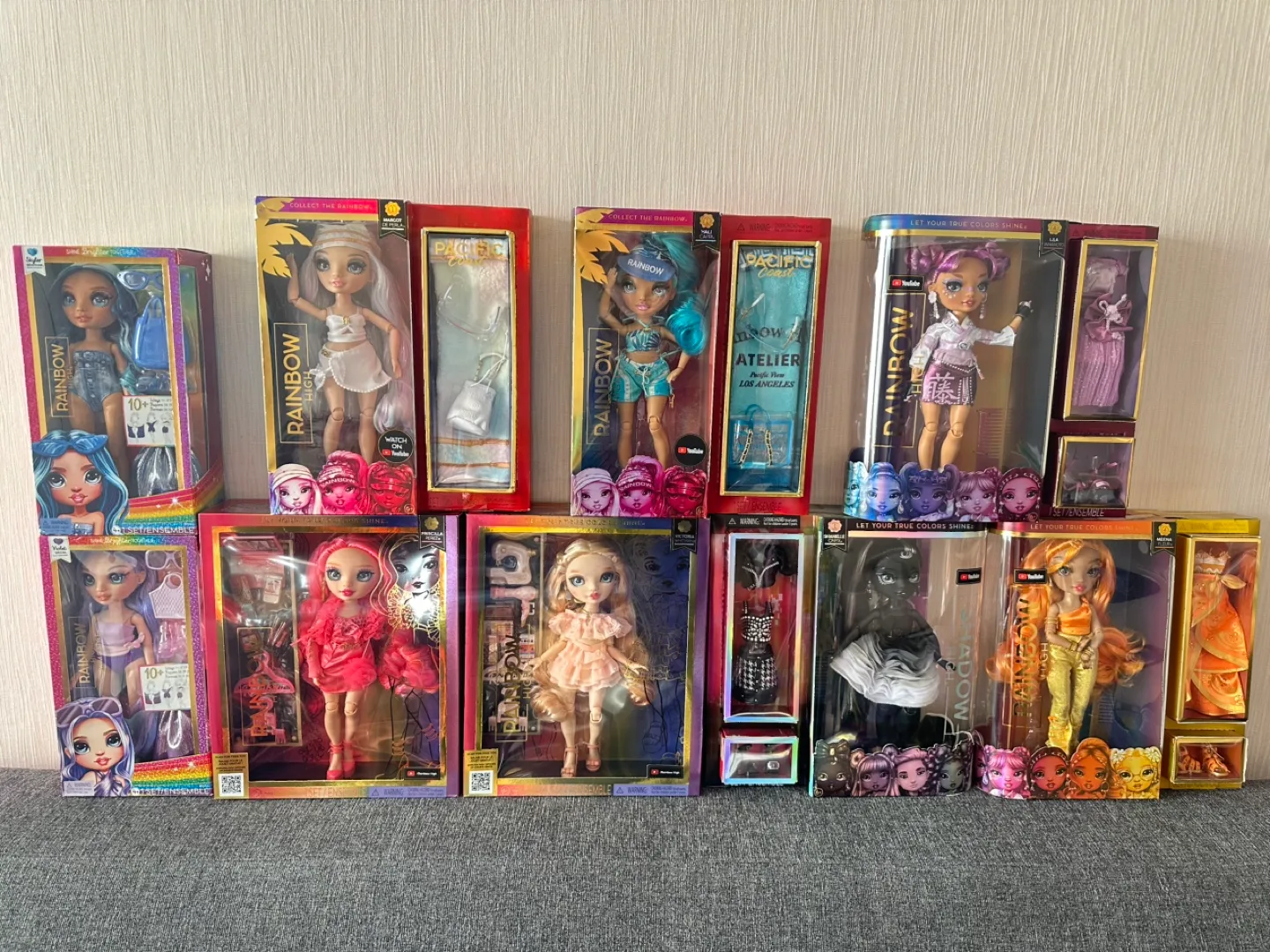 BNIB Rainbow High Fashion Dolls for Christmas Gifts image indicator(5)