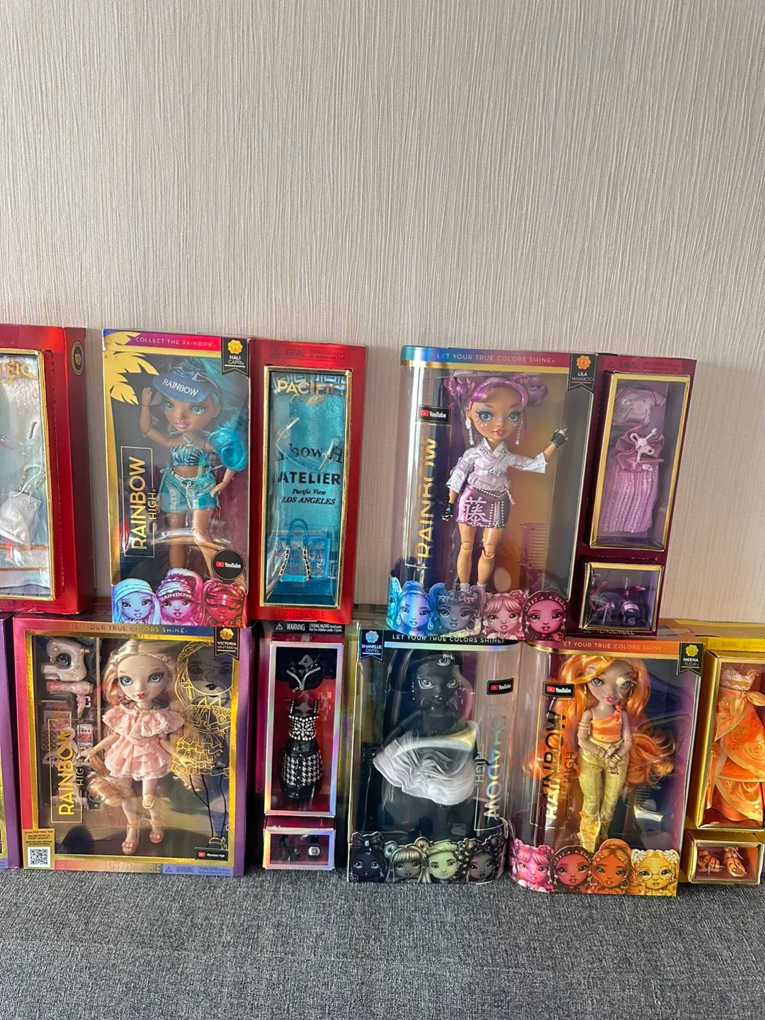 BNIB Rainbow High Fashion Dolls for Christmas Gifts image indicator(4)