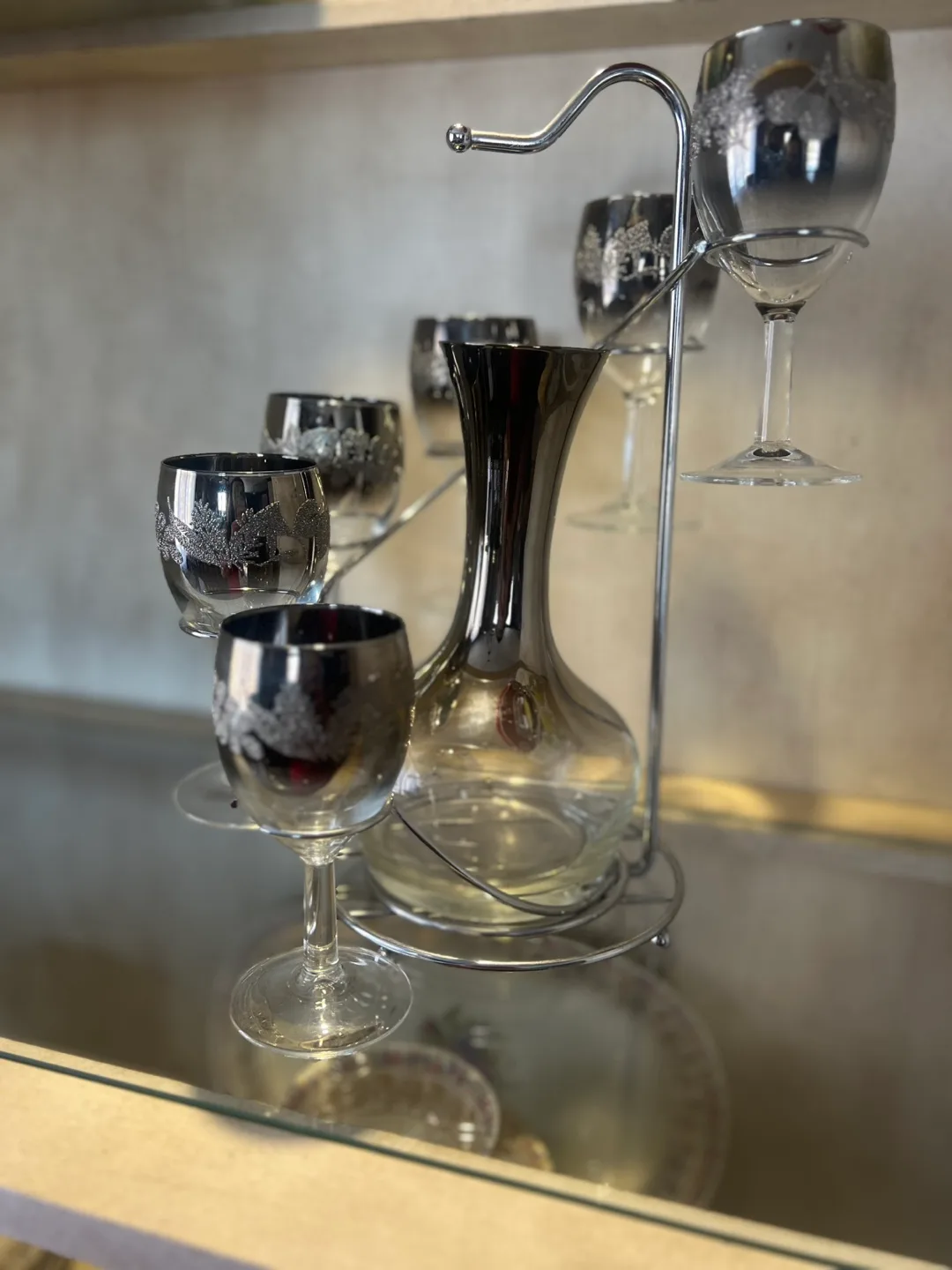 Vintage Silvered Wine Decanter & Glasses Set image indicator(3)