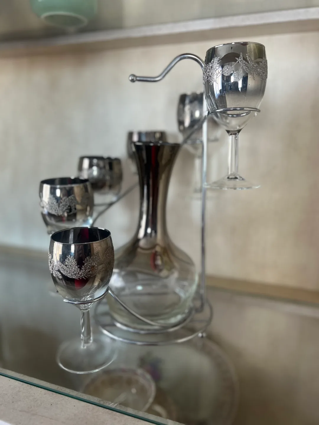Vintage Silvered Wine Decanter & Glasses Set image indicator(2)