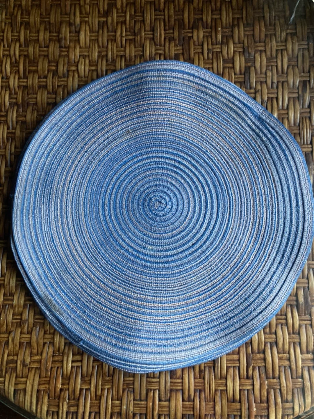 FREE Blue Woven Placemats—set of 7 thumbnail