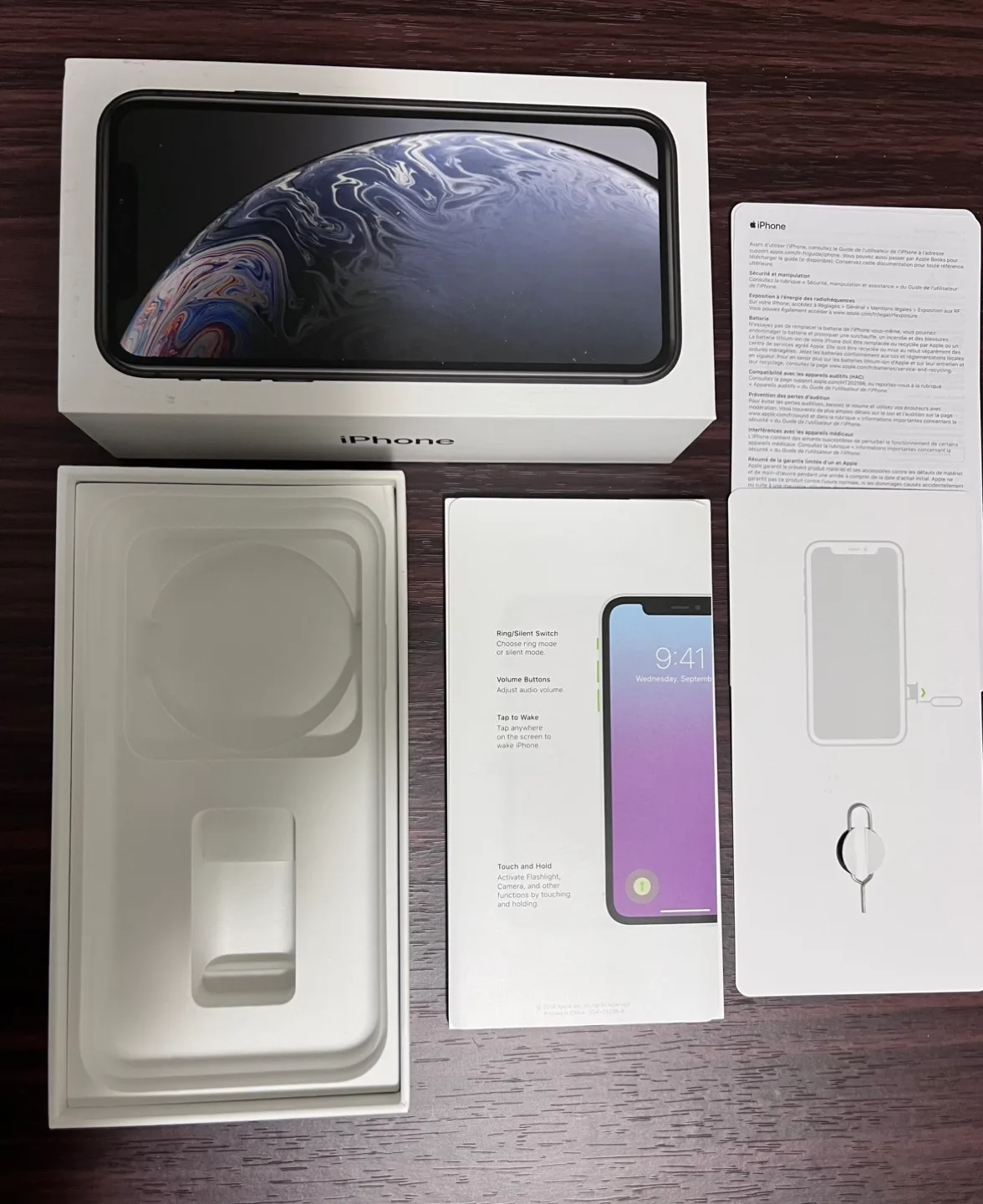 iPhone XR 64GB with Otterbox image indicator(6)