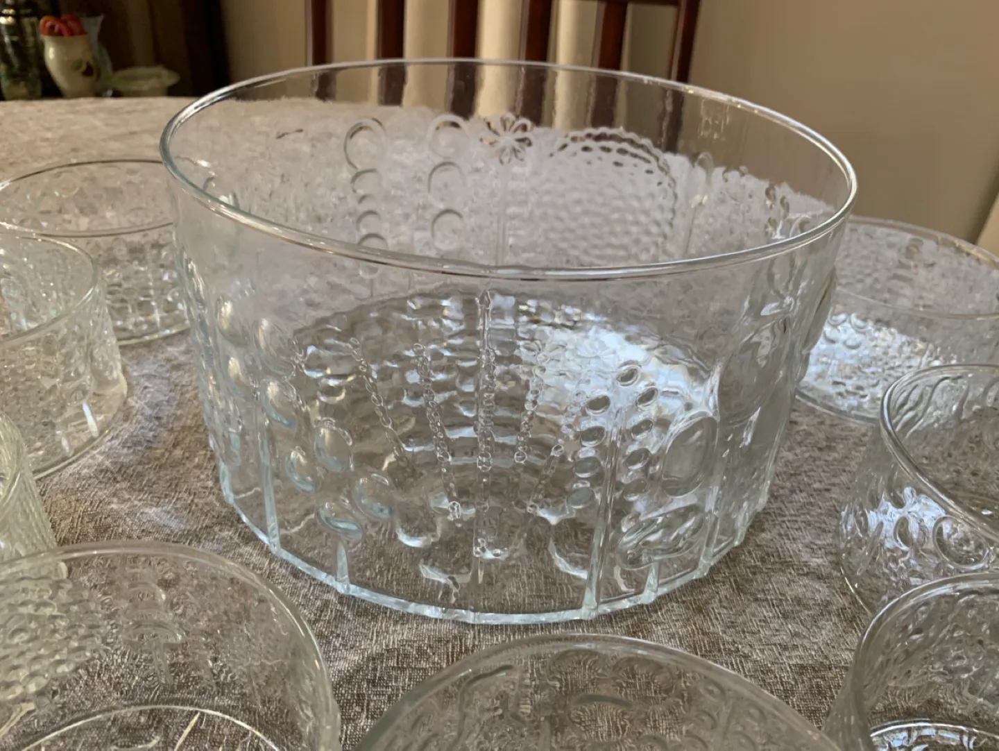 Iittala Flora Salad/Dessert Bowl with 8 Serving Bowls image indicator(5)