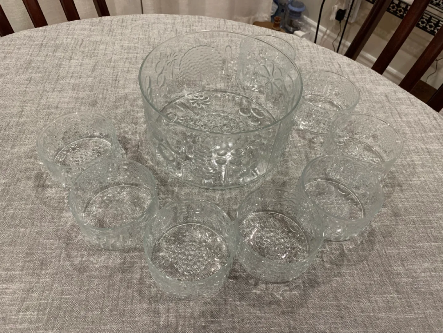 Iittala Flora Salad/Dessert Bowl with 8 Serving Bowls image indicator(2)