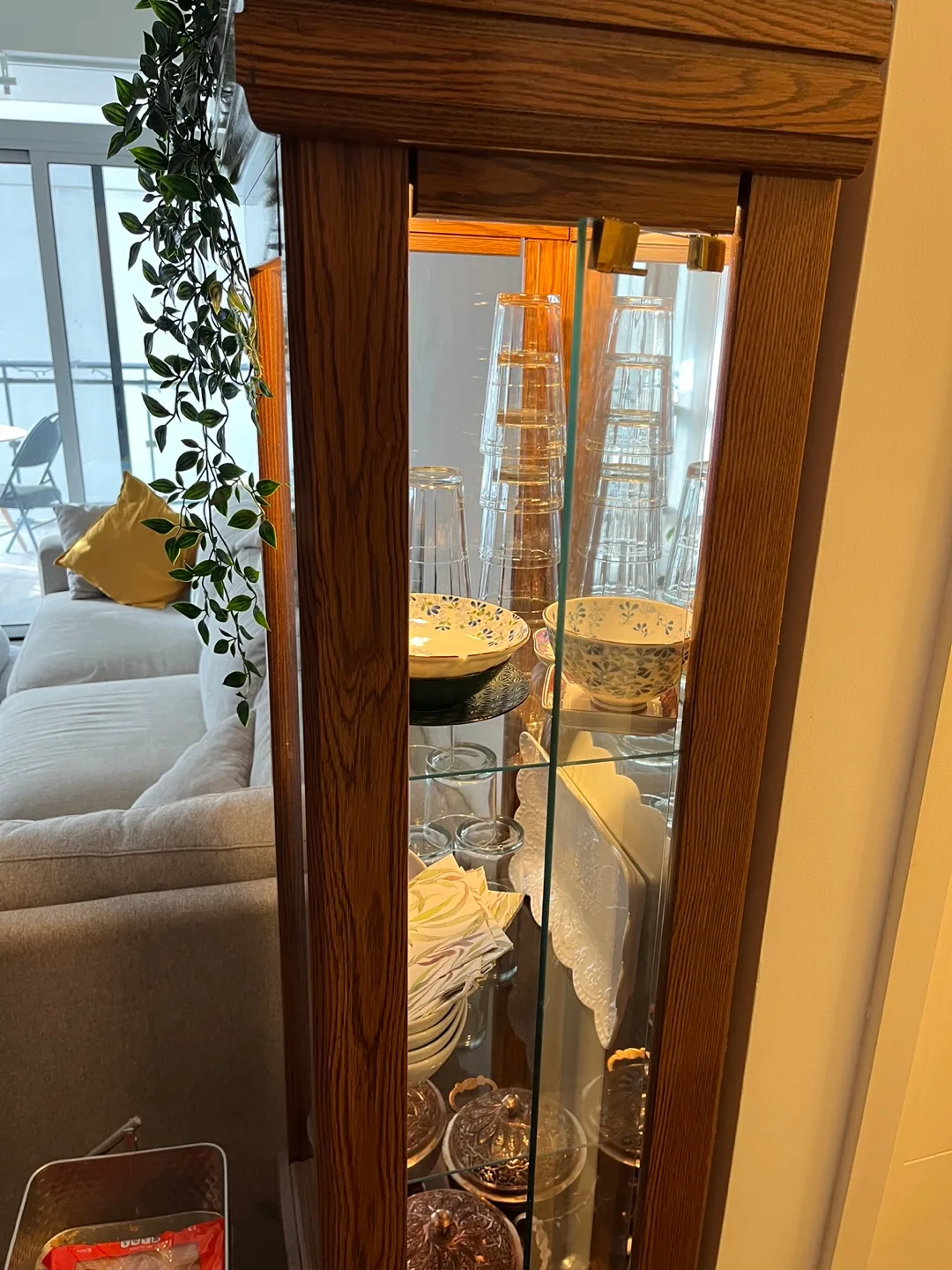 Wooden Display Cabinet with Glass Shelves image indicator(2)