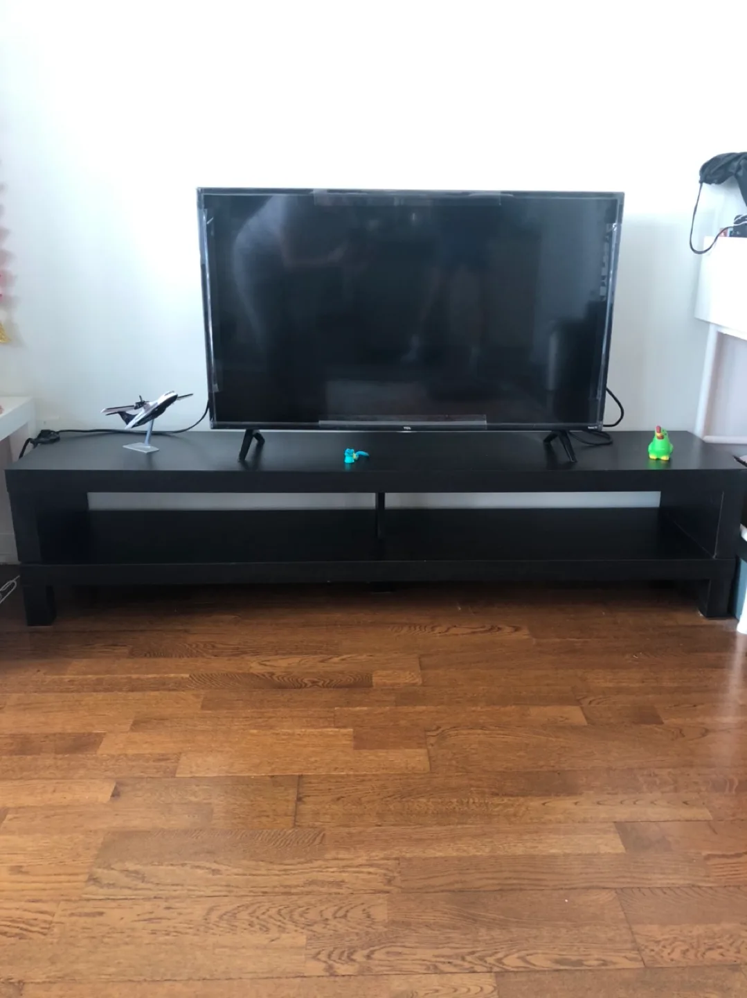 TCL 40 Inch smart TV 1080 HD thumbnail