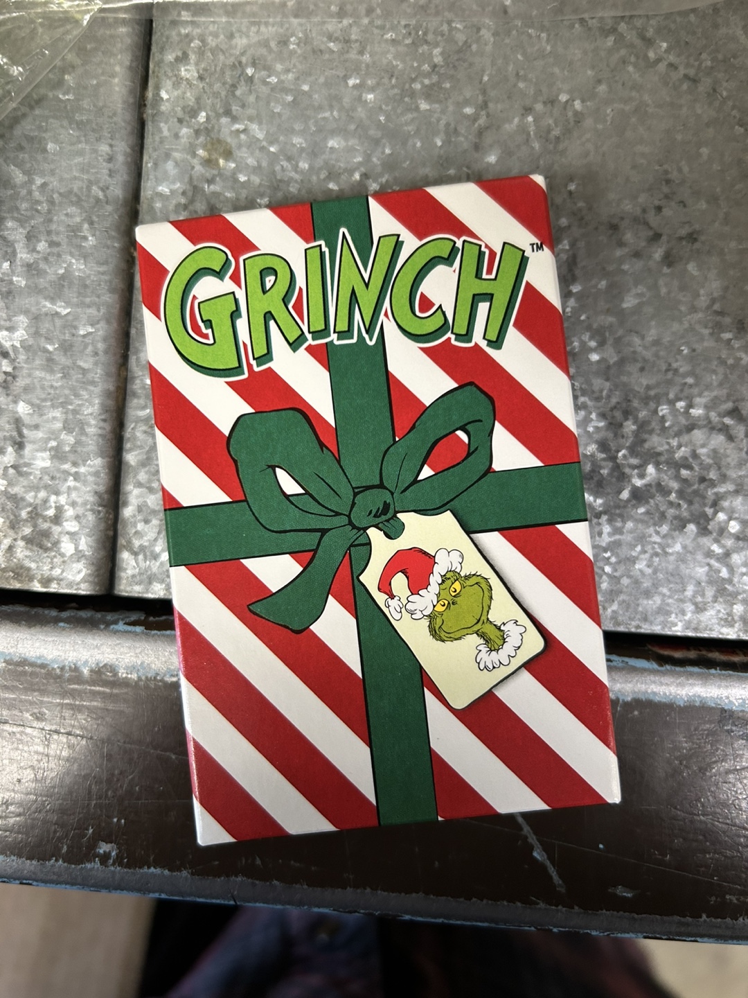Grinch Gift Box - photo 2