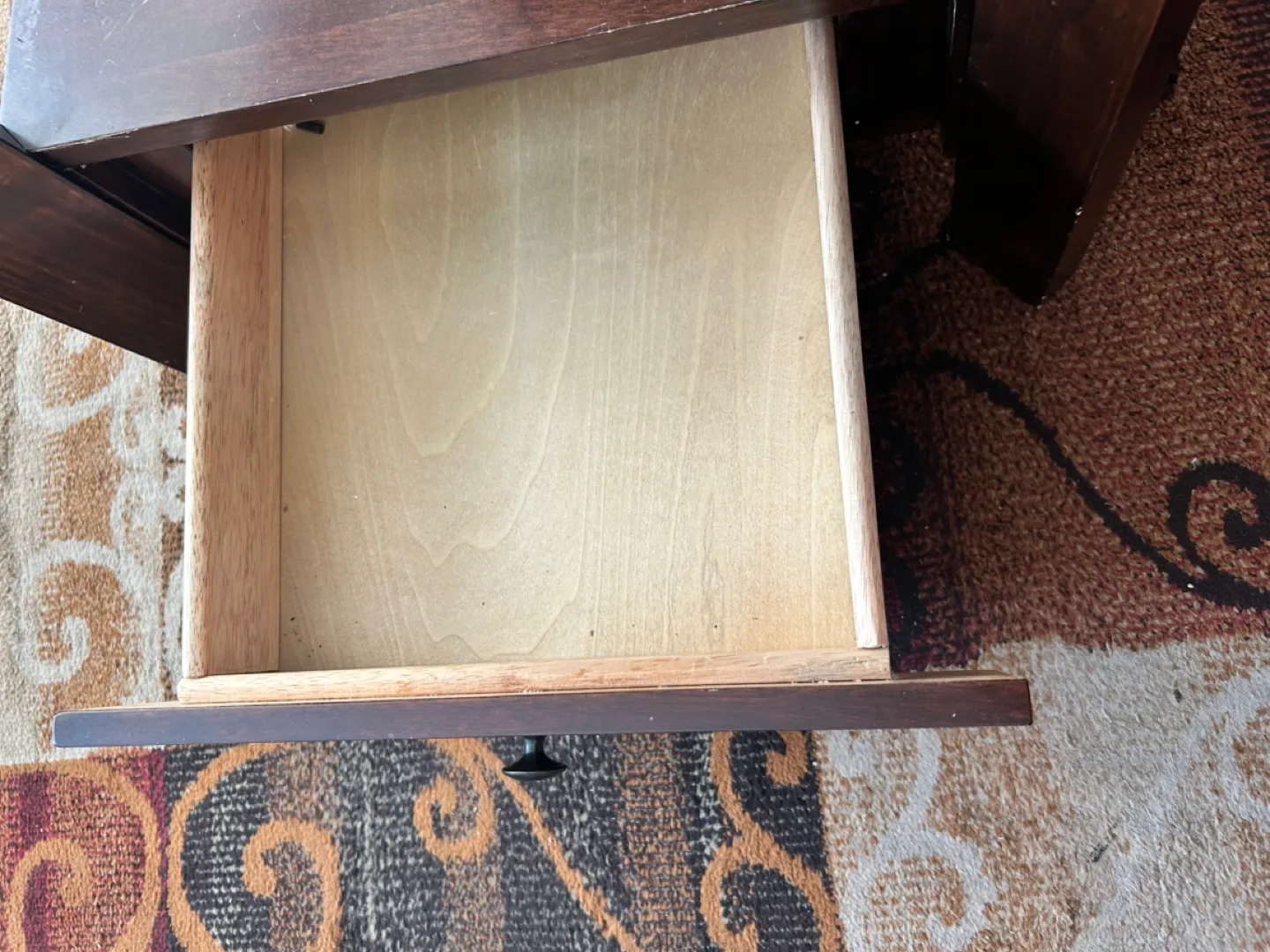 Glass Top End Table image indicator(4)