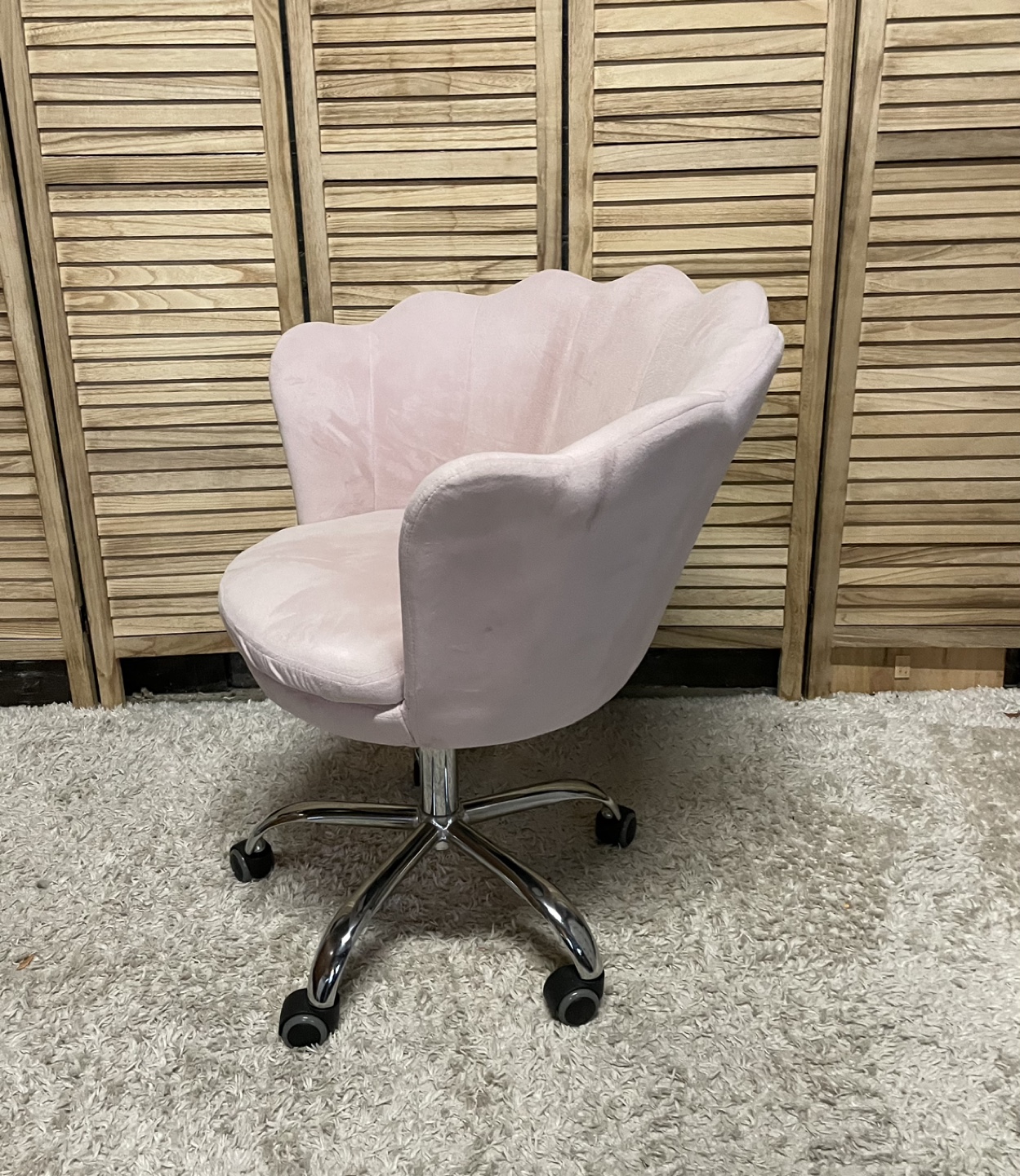 Pink Velvet Shell Accent Chair