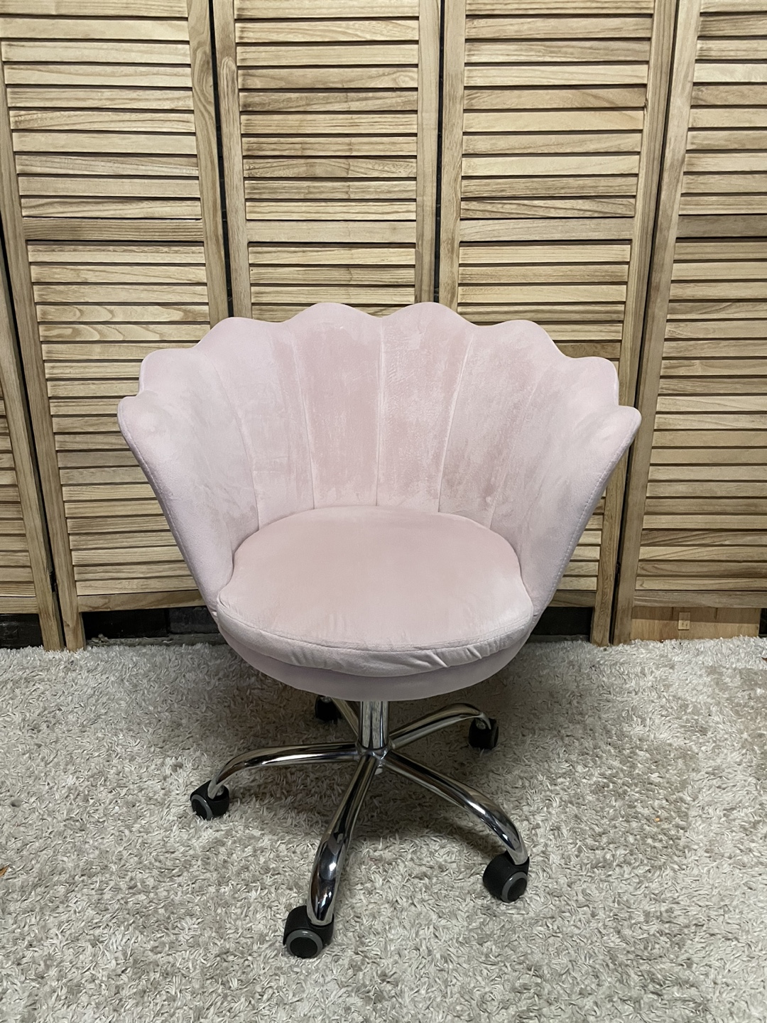 Pink Velvet Shell Accent Chair - photo 3