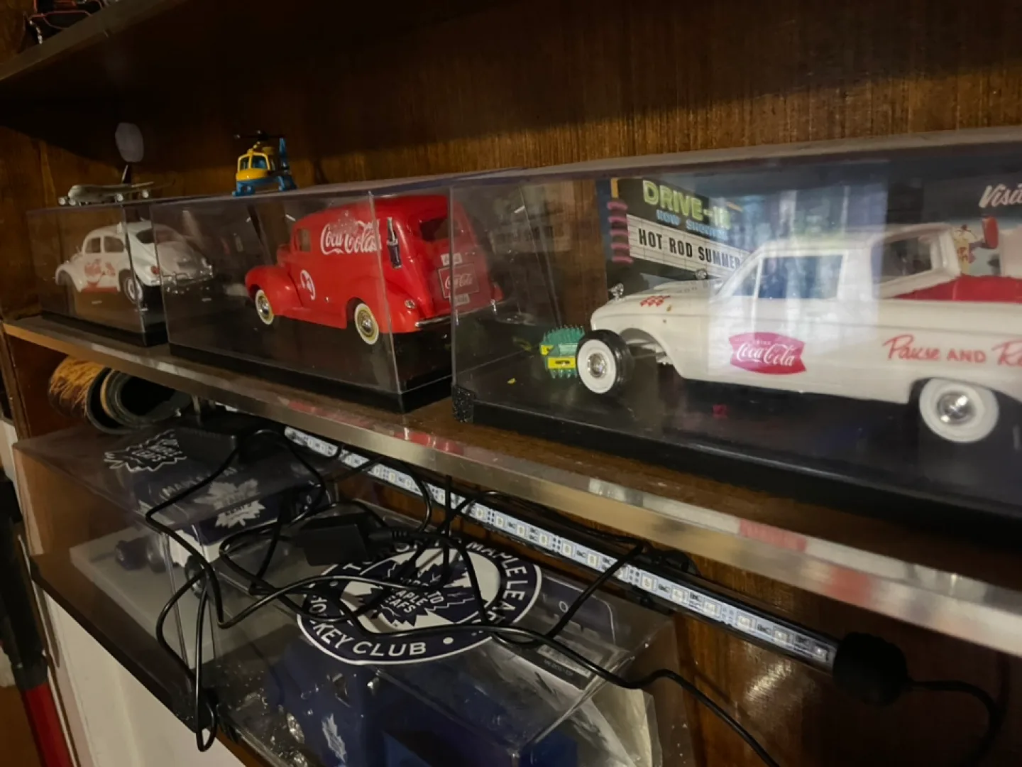 Hot Wheels Collector's Edition 1968 Dodge Charger image indicator(5)