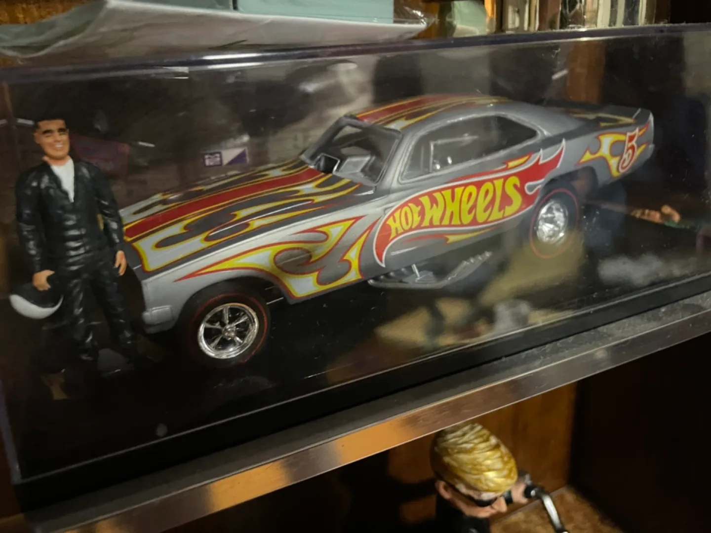 Hot Wheels Collector's Edition 1968 Dodge Charger image indicator(4)