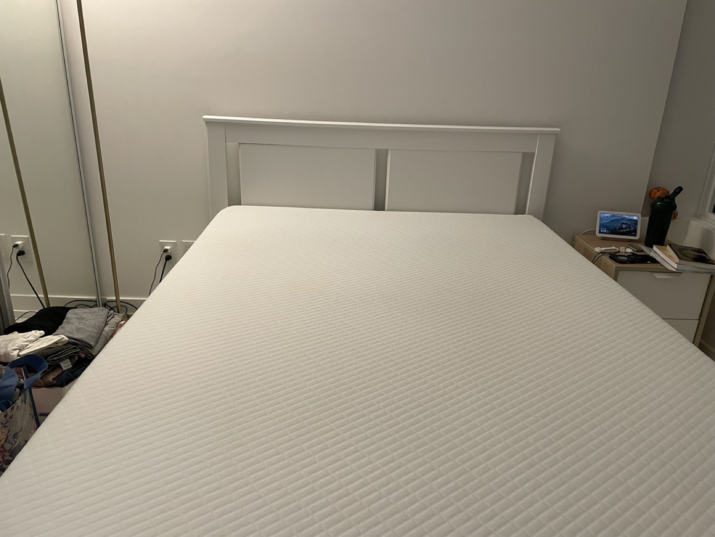 Double Size Bed Frame with 4 spacious Storage drawers - photo 2