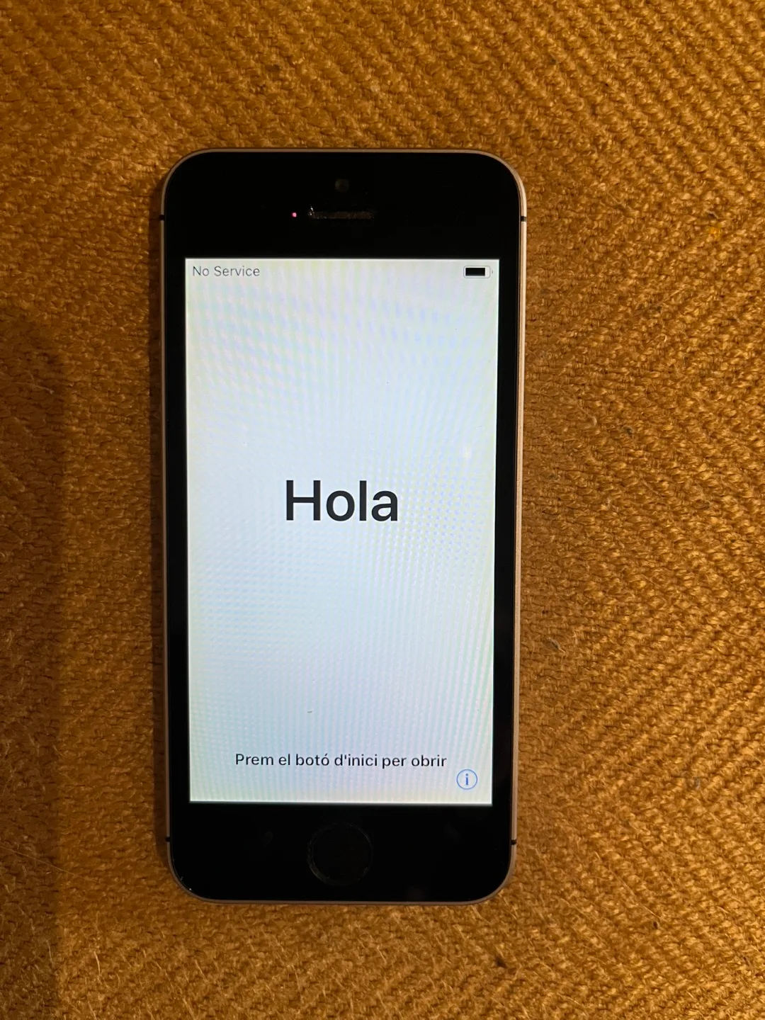 iPhone SE 16GB Space Grey image indicator(8)
