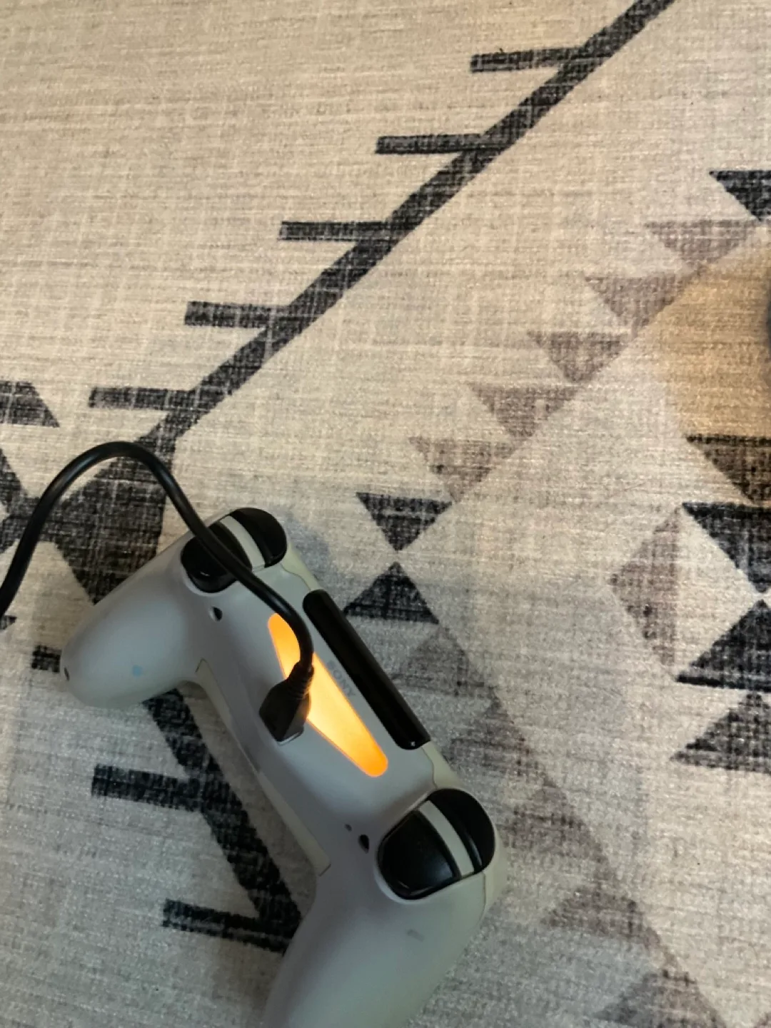 PlayStation 4 - PS4- includes 2 controllers image indicator(6)