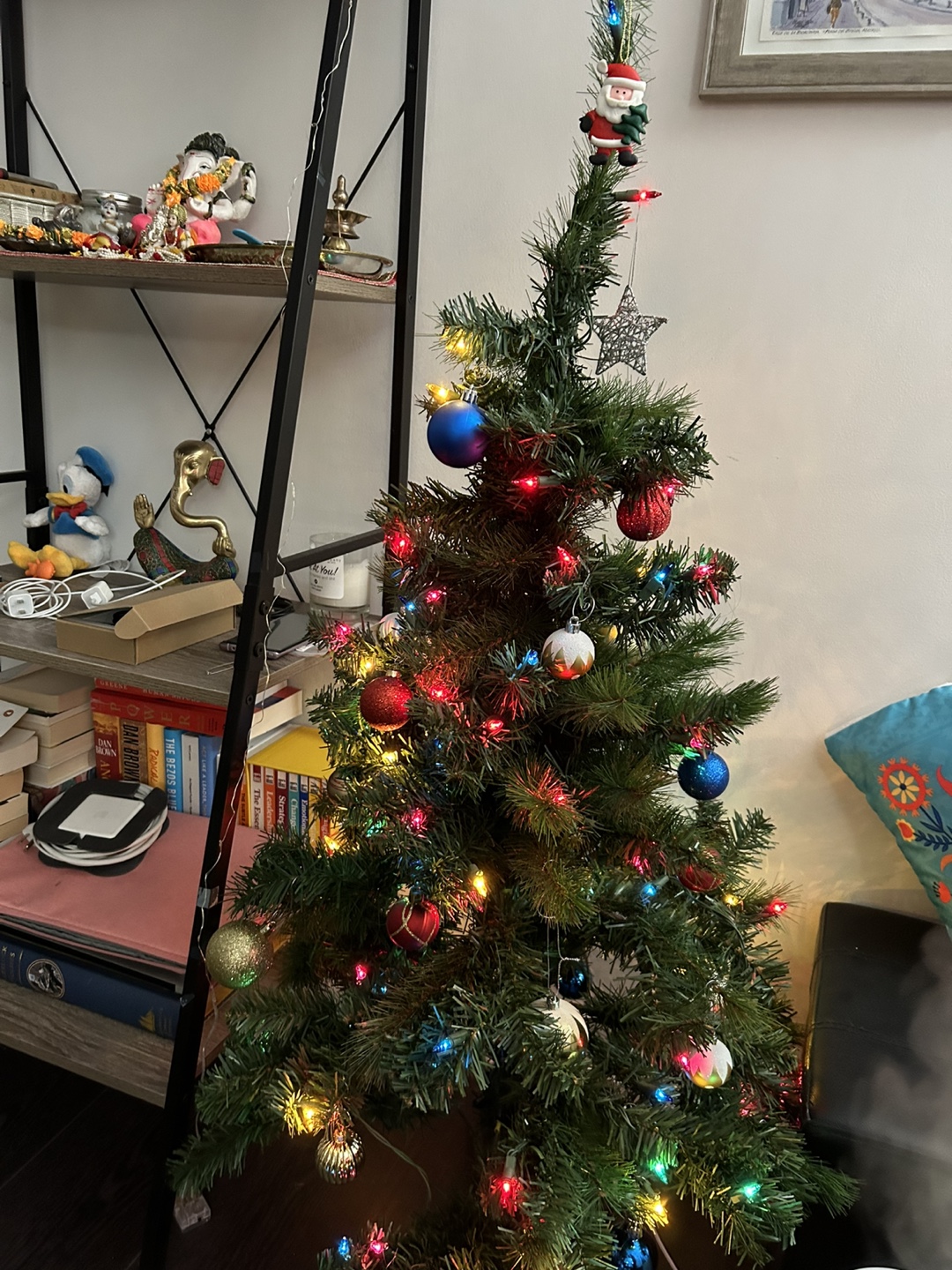 Ashland 4 ft Pre-lit Riverside Christmas Tree - photo 2