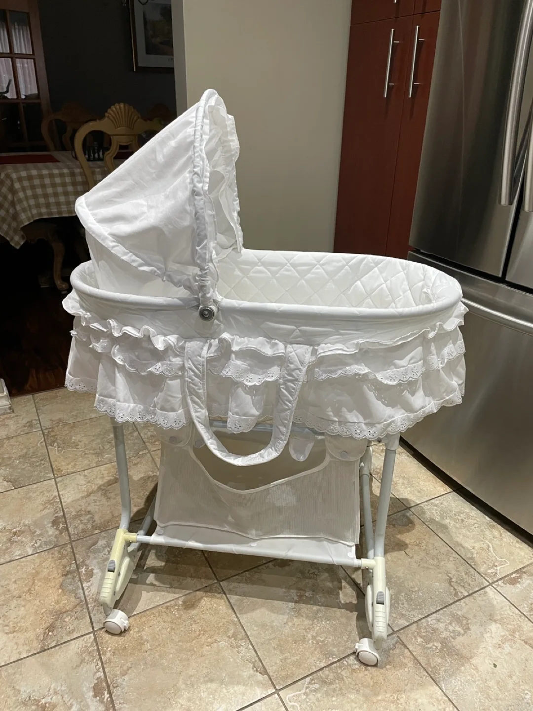 Baby Bassinet with Stand image indicator(3)