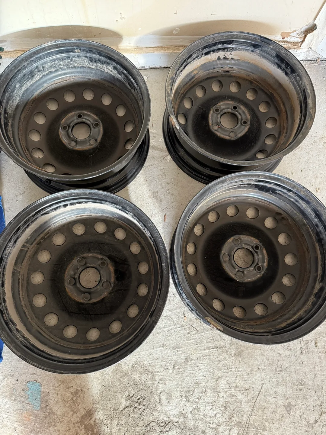 16” Rims 16x6.5 - FULL SET $70 image indicator(4)