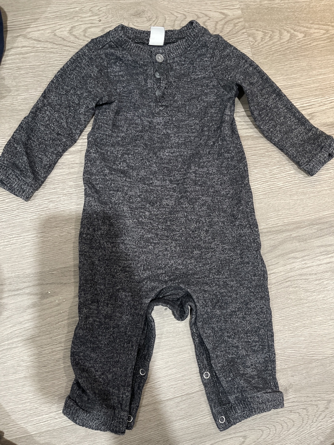 Old Navy baby sleeper, grey, 6-12 months