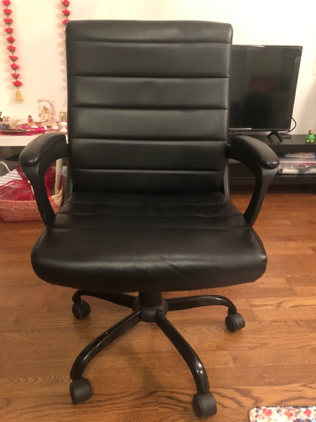 Black Office Chair thumbnail