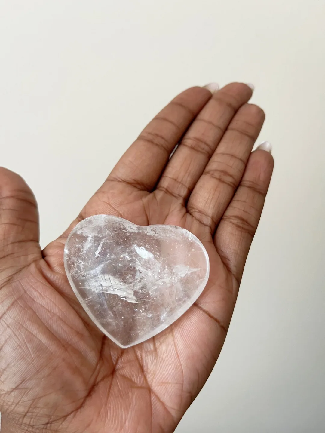 Crystal - Clear Quartz Heart image indicator(2)