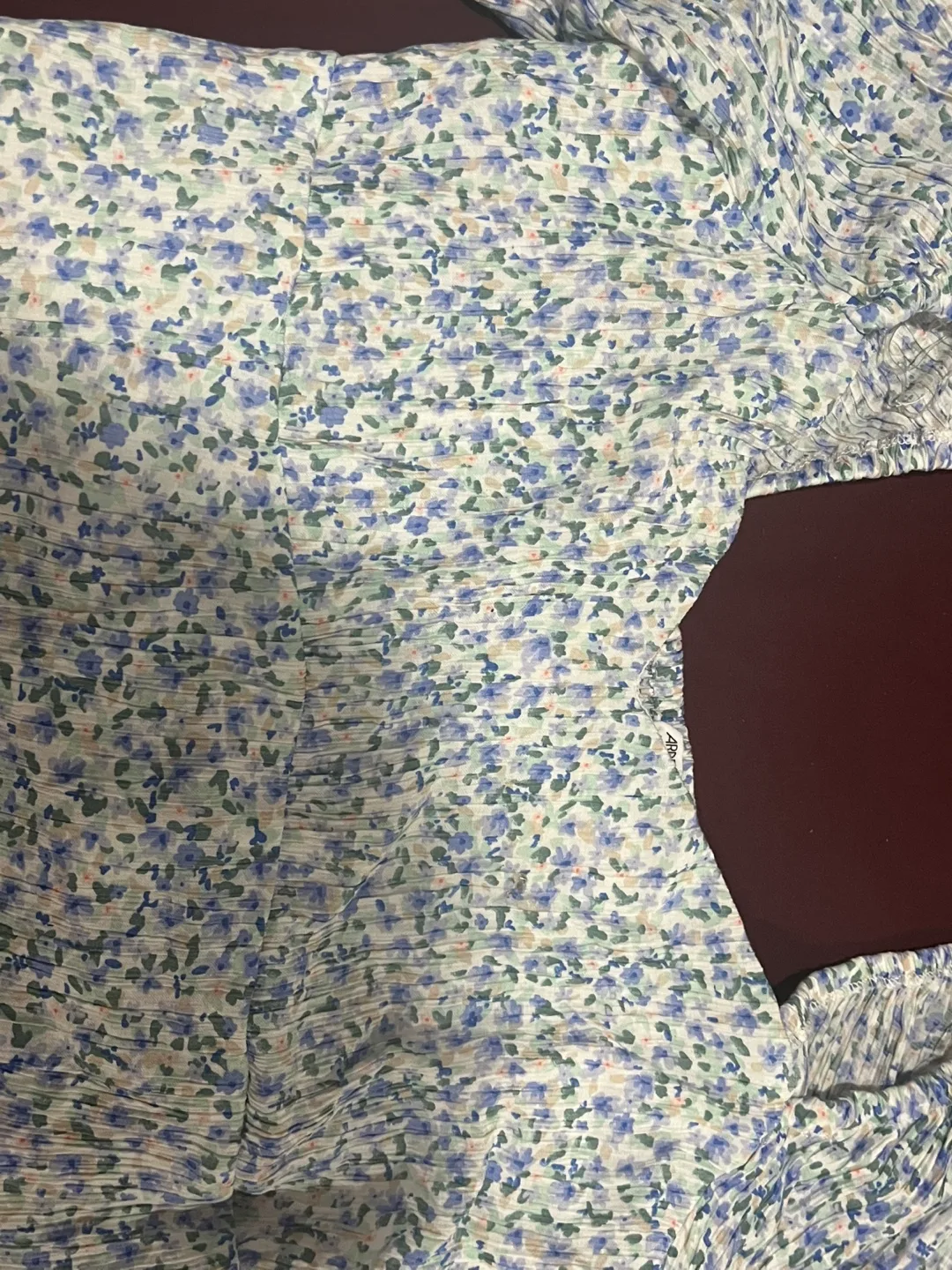 Floral Print Crop Top image indicator(2)