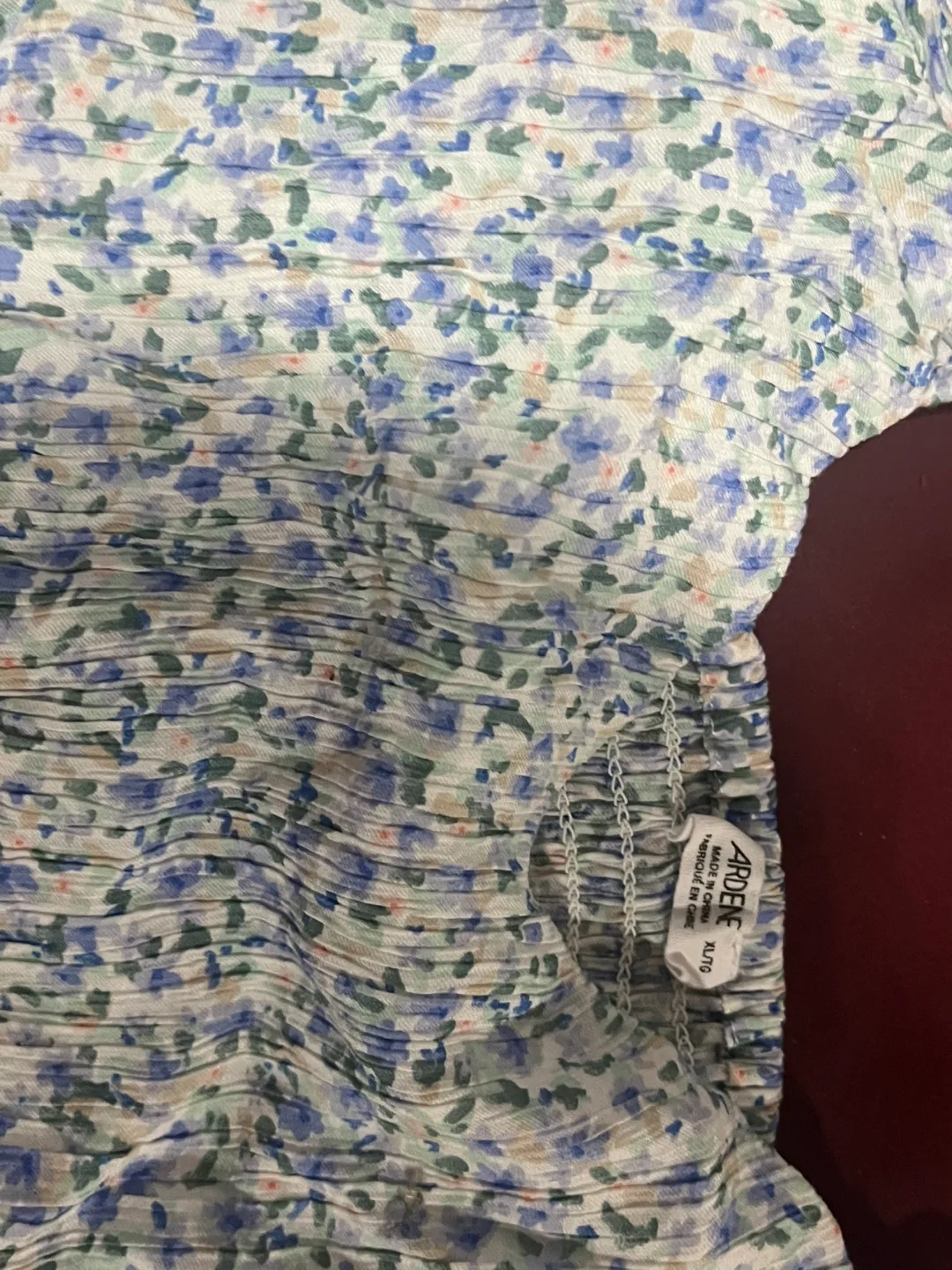 Floral Print Crop Top image indicator(3)