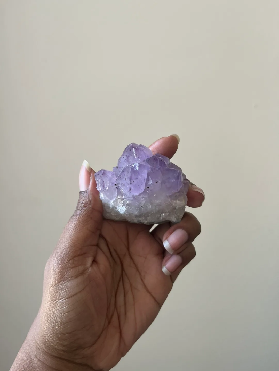 Crystal - Amethyst Cluster image indicator(2)