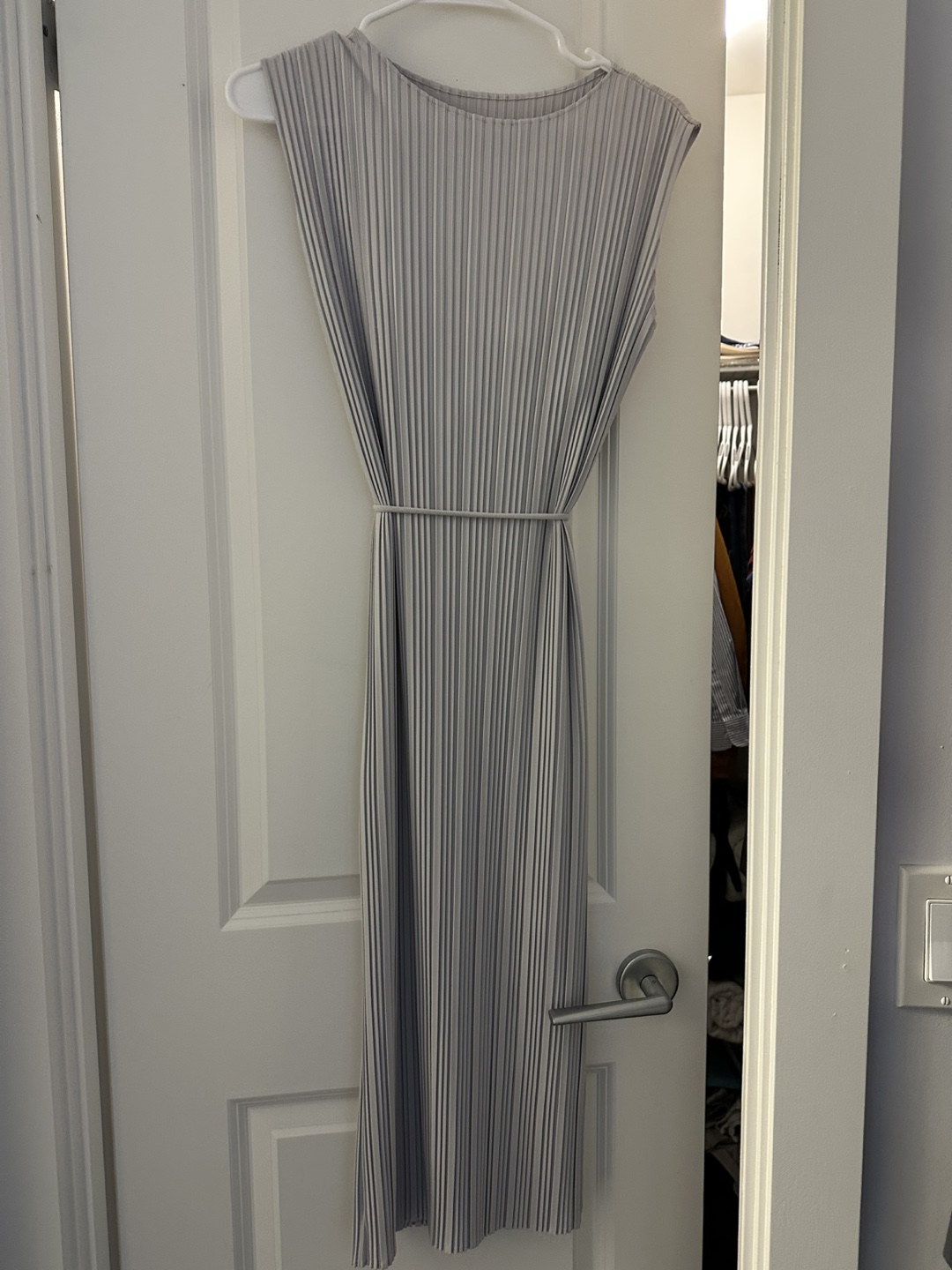 Pleated Sleeveless Dress - XS - Light Grey