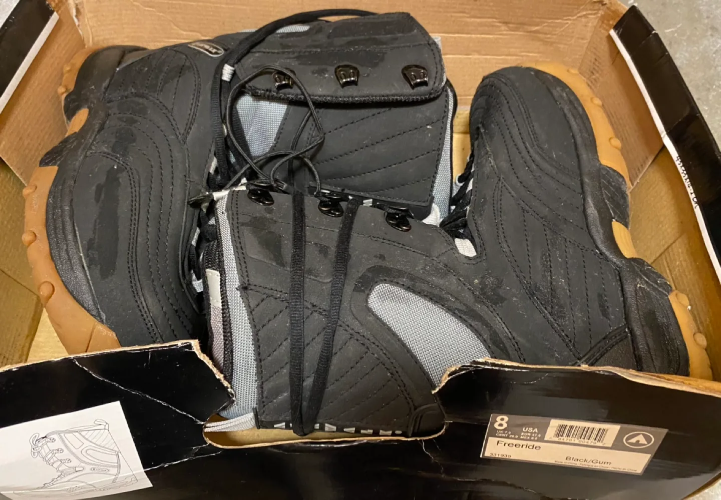 Used APX Men’s Snowboard Boots image indicator(2)