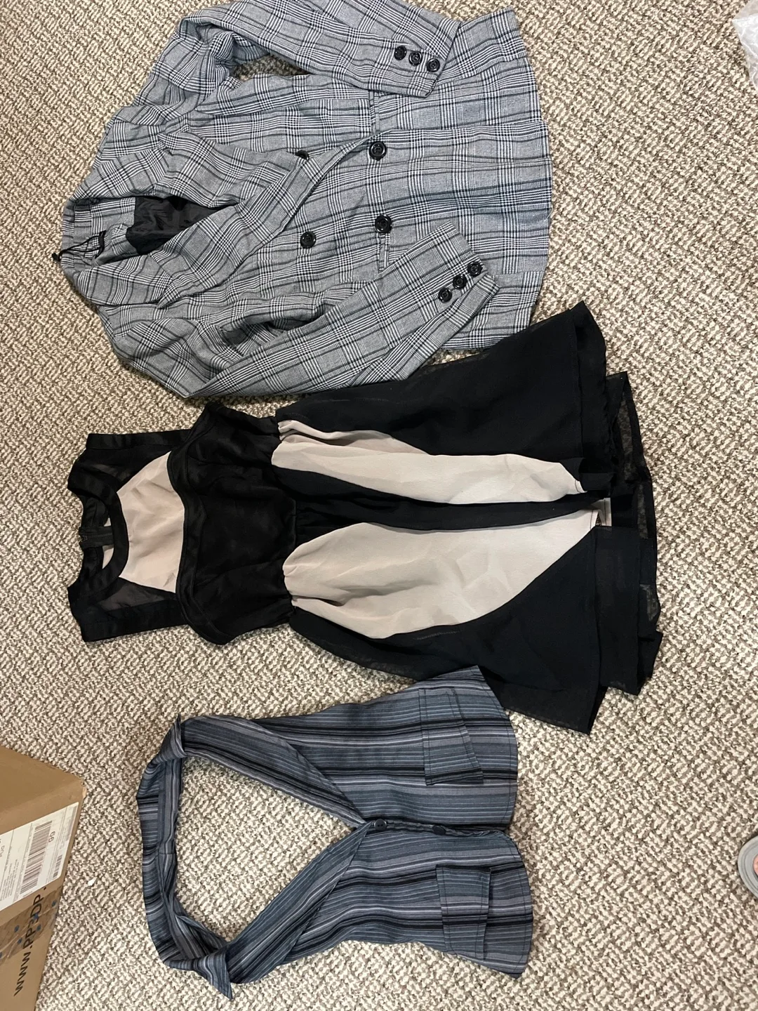 Women's Clothing image indicator(7)