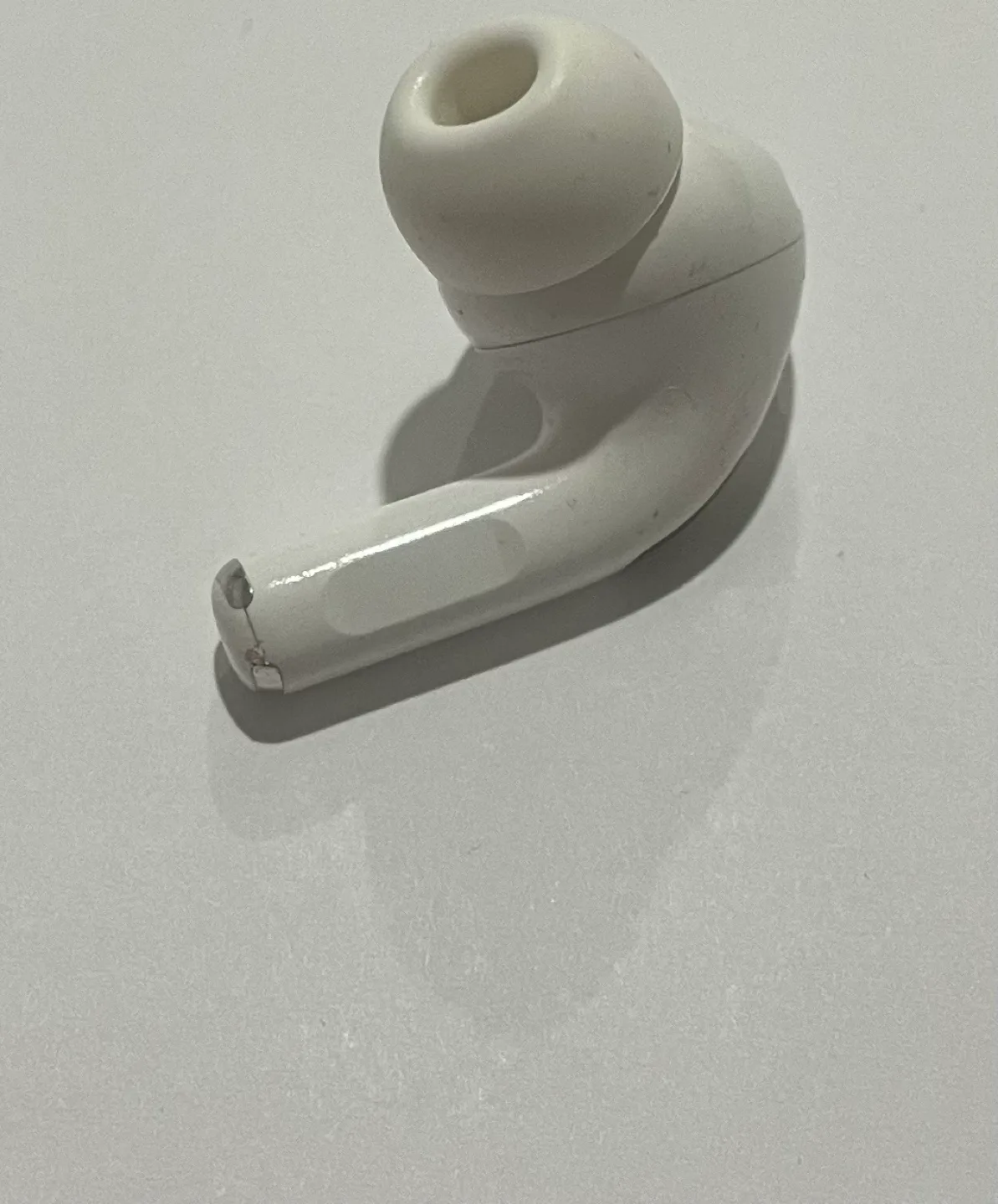 Apple Airpods Pro (Left Earbud Only) image indicator(3)