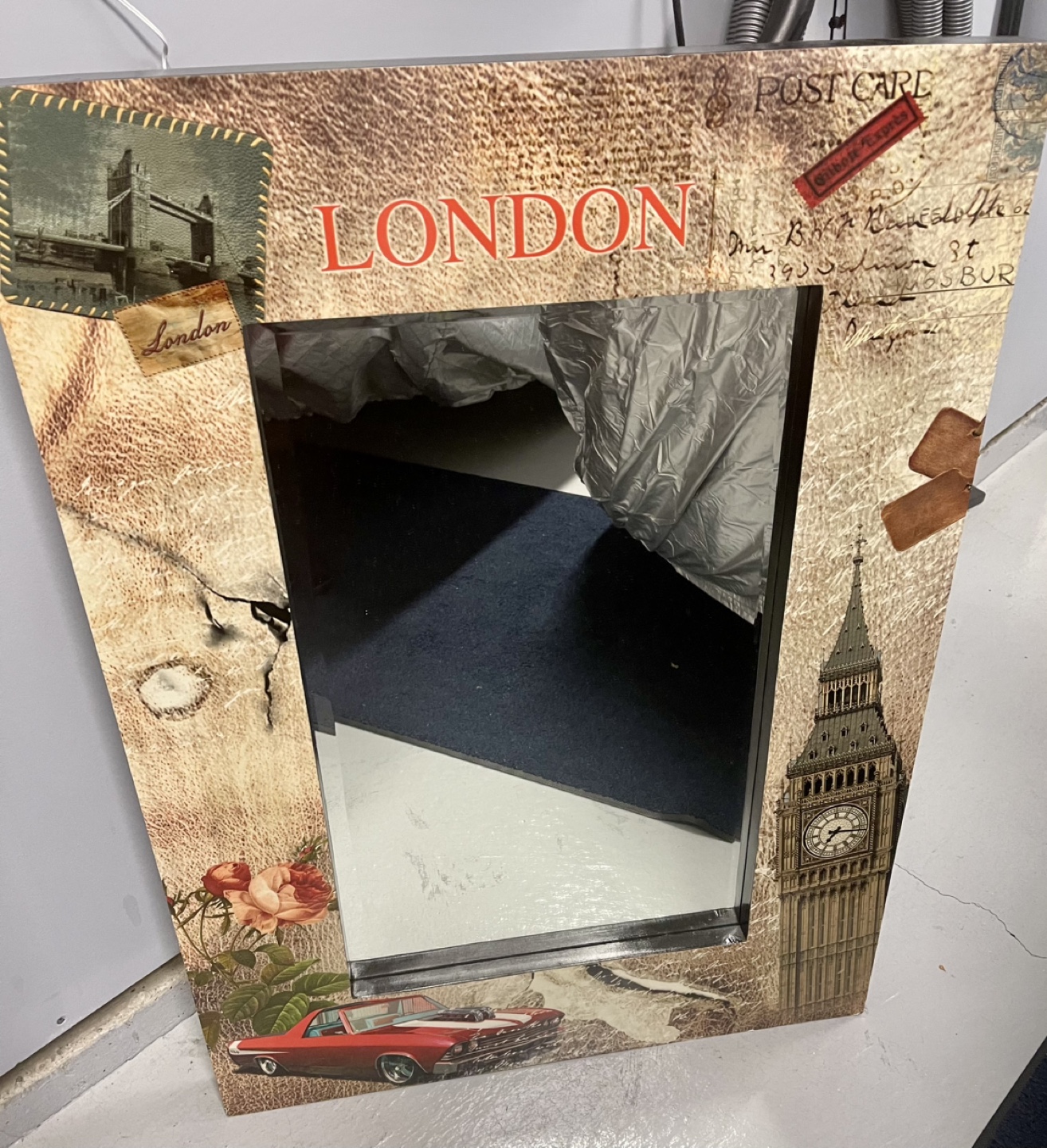 Vintage London Themed Mirror - photo 2